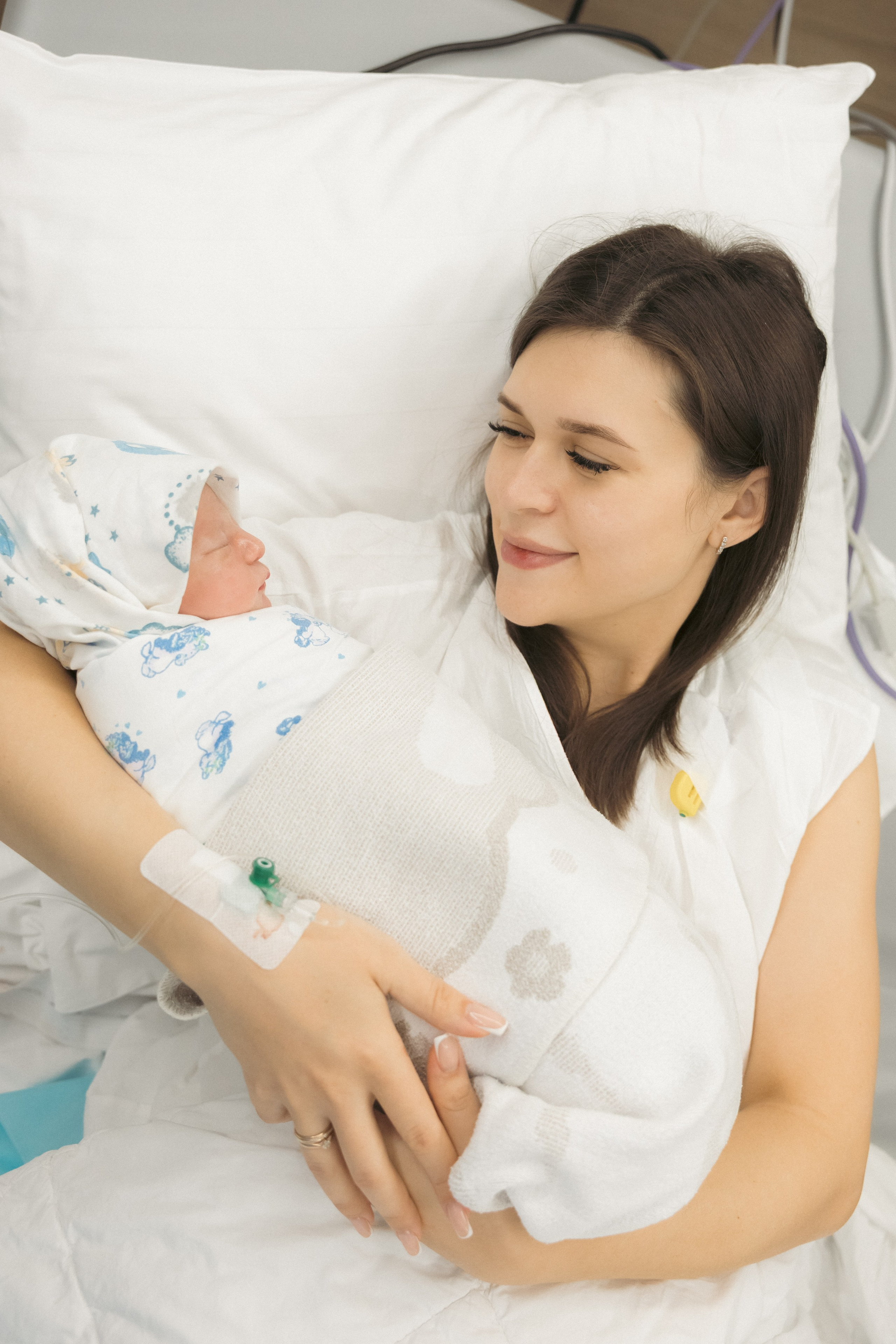 Рождение и выписка Миши. Клинический госпиталь MD GROUP на Севастопольском проспекте. Фотограф на роды в Москве. Фото и видео родов. Фотопроект «Продолжение рода»