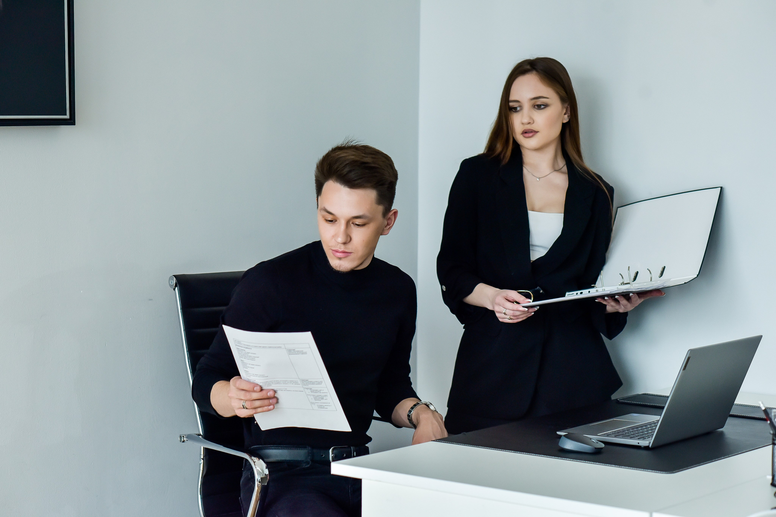 ДЕЛОВАЯ В СИТИ ОФИС. Фотограф для бизнесконтента, репортажей и семейного альбома в Москве