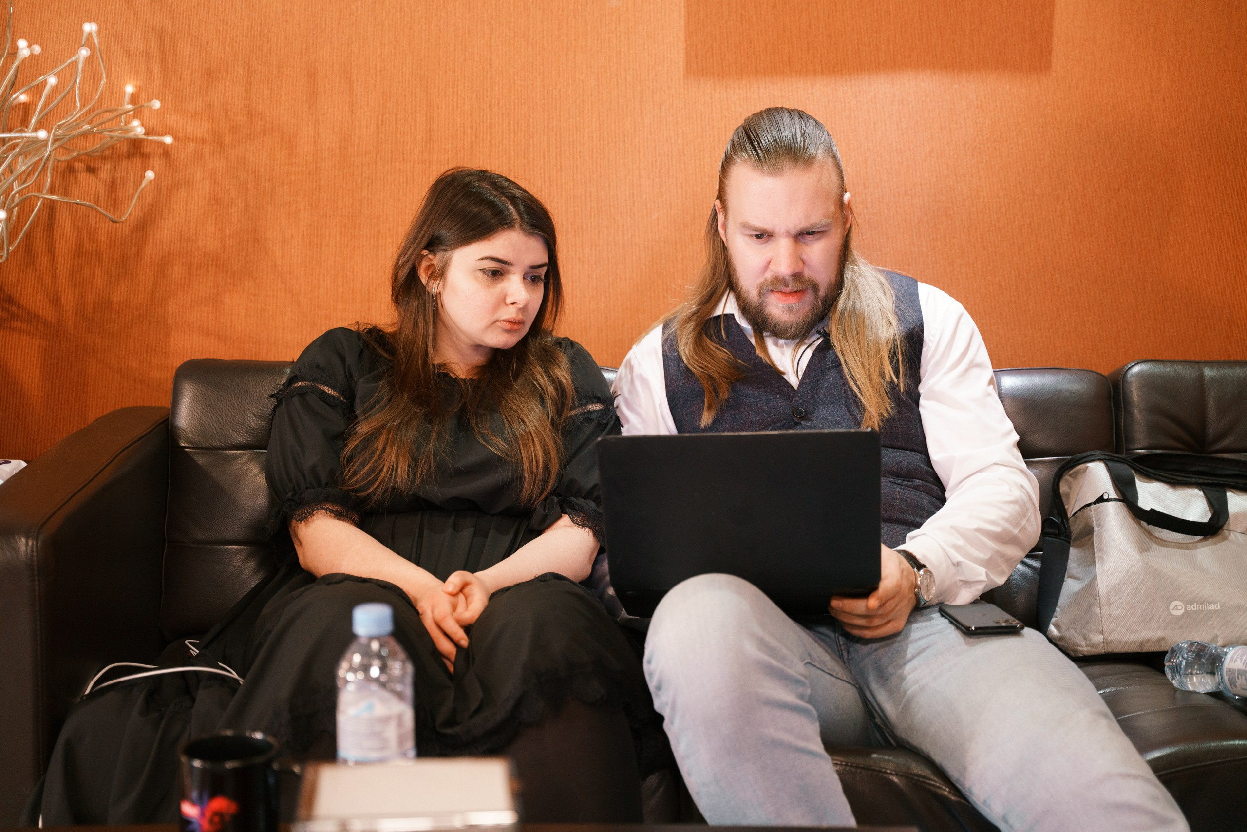 Aha! — 9 апреля 2021. Фотобанк Матемаркетинг