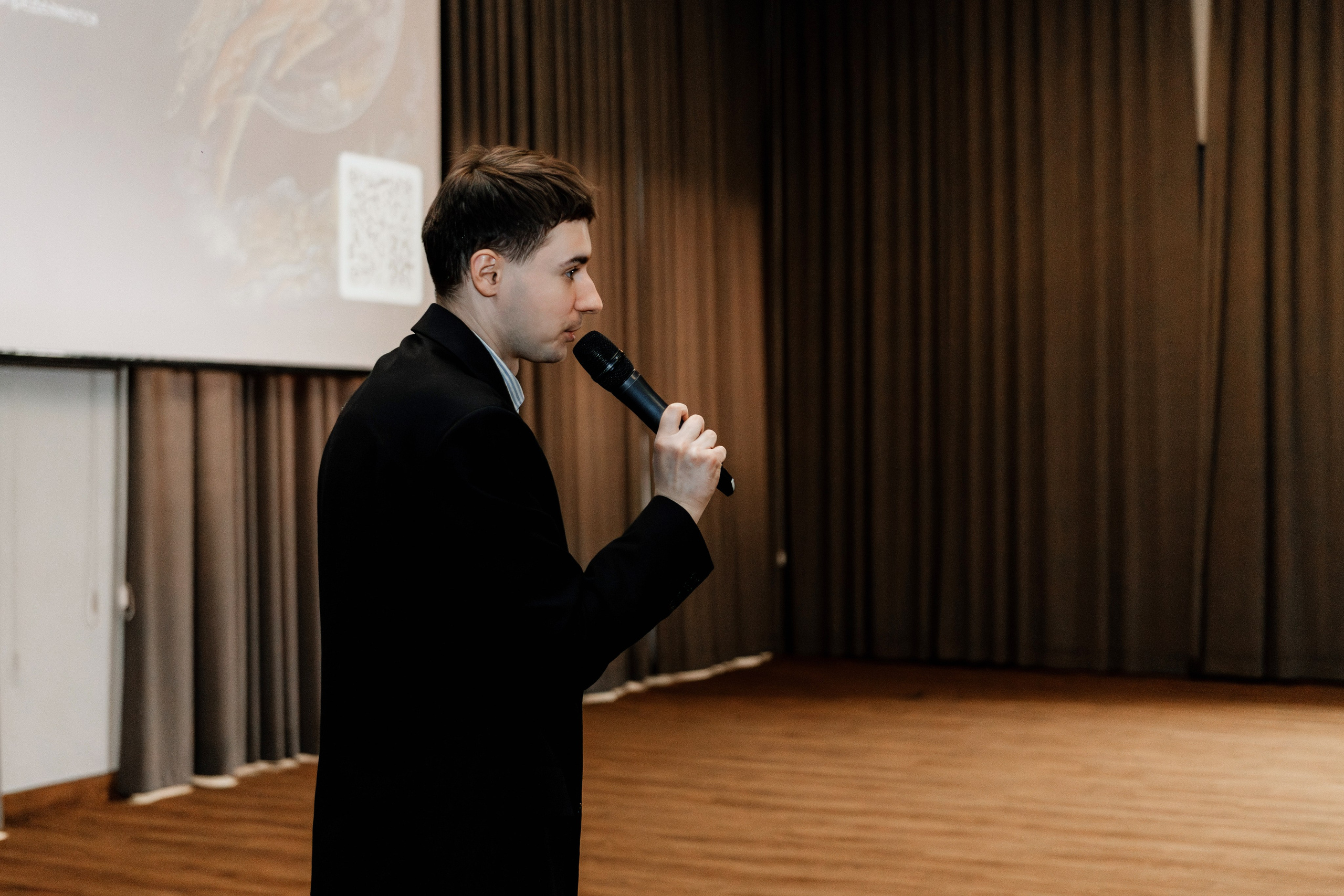 РУССКИЙ ЭКСПРЕСС