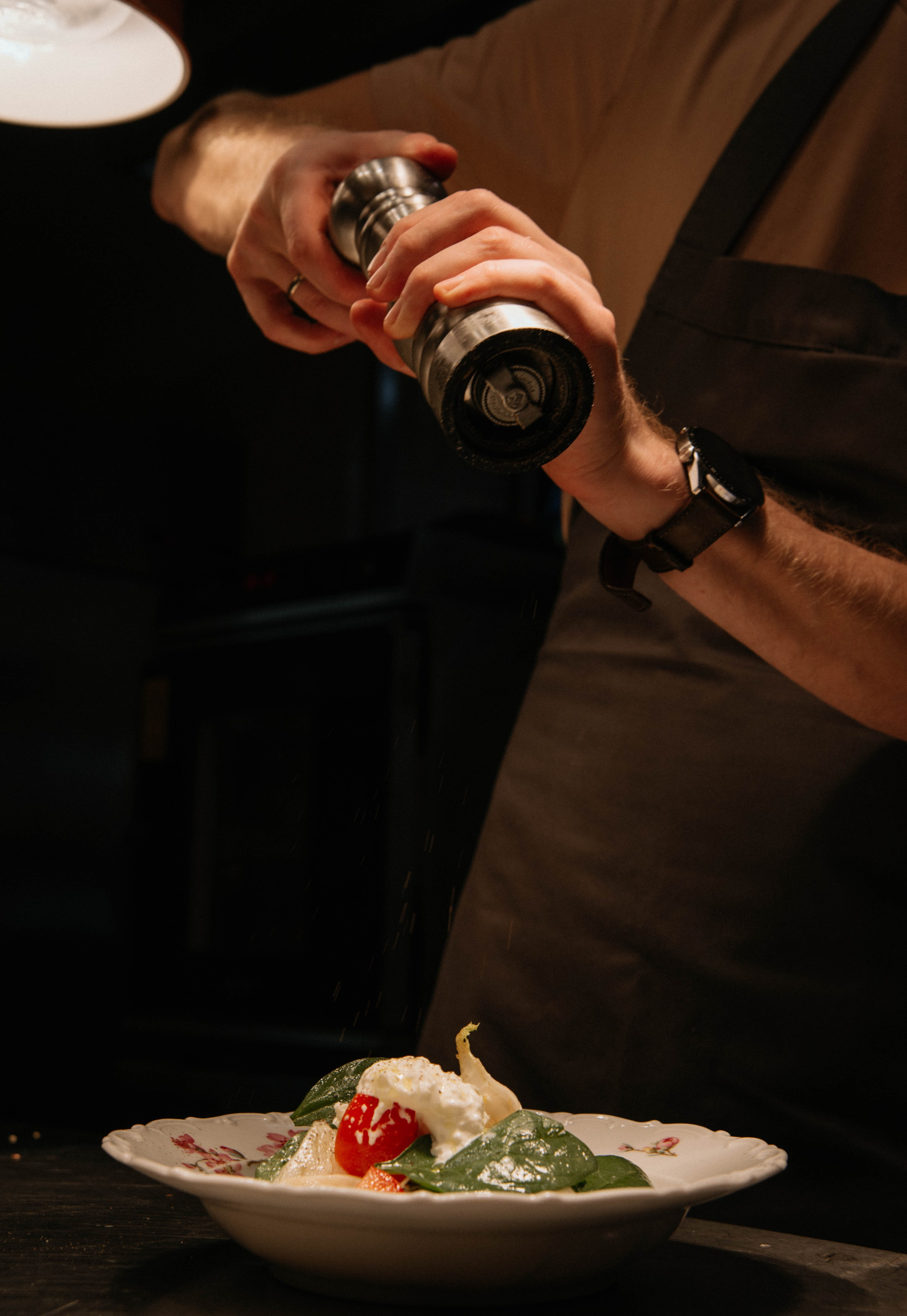 Контентная фотосессия для ресторана La Volte. Ксения Glossa. Портретный и репортажный фотограф в Самаре