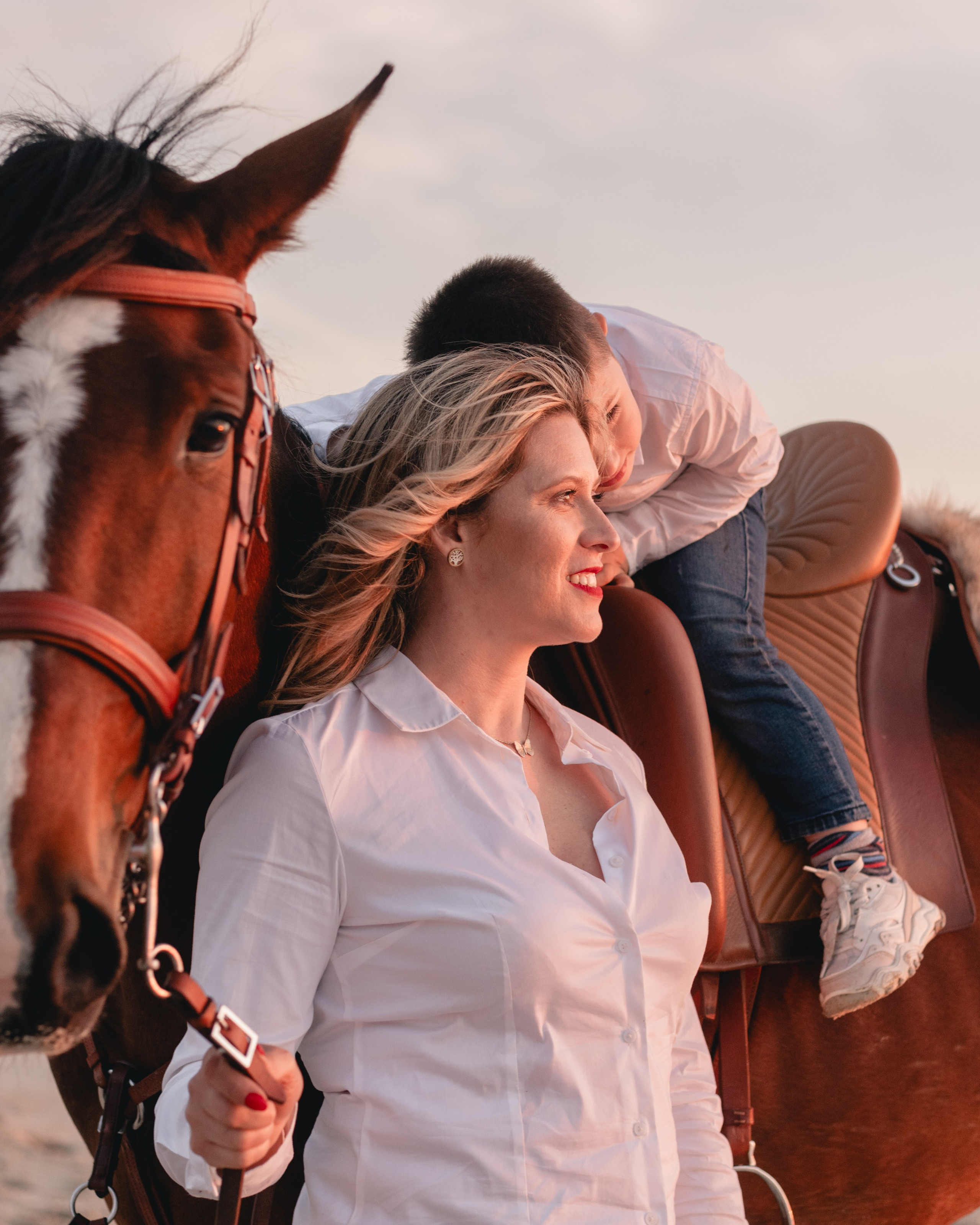 MOTHER’S DAY. Anastasiia Antoniuk portrait, family and couple photographer, Portugal