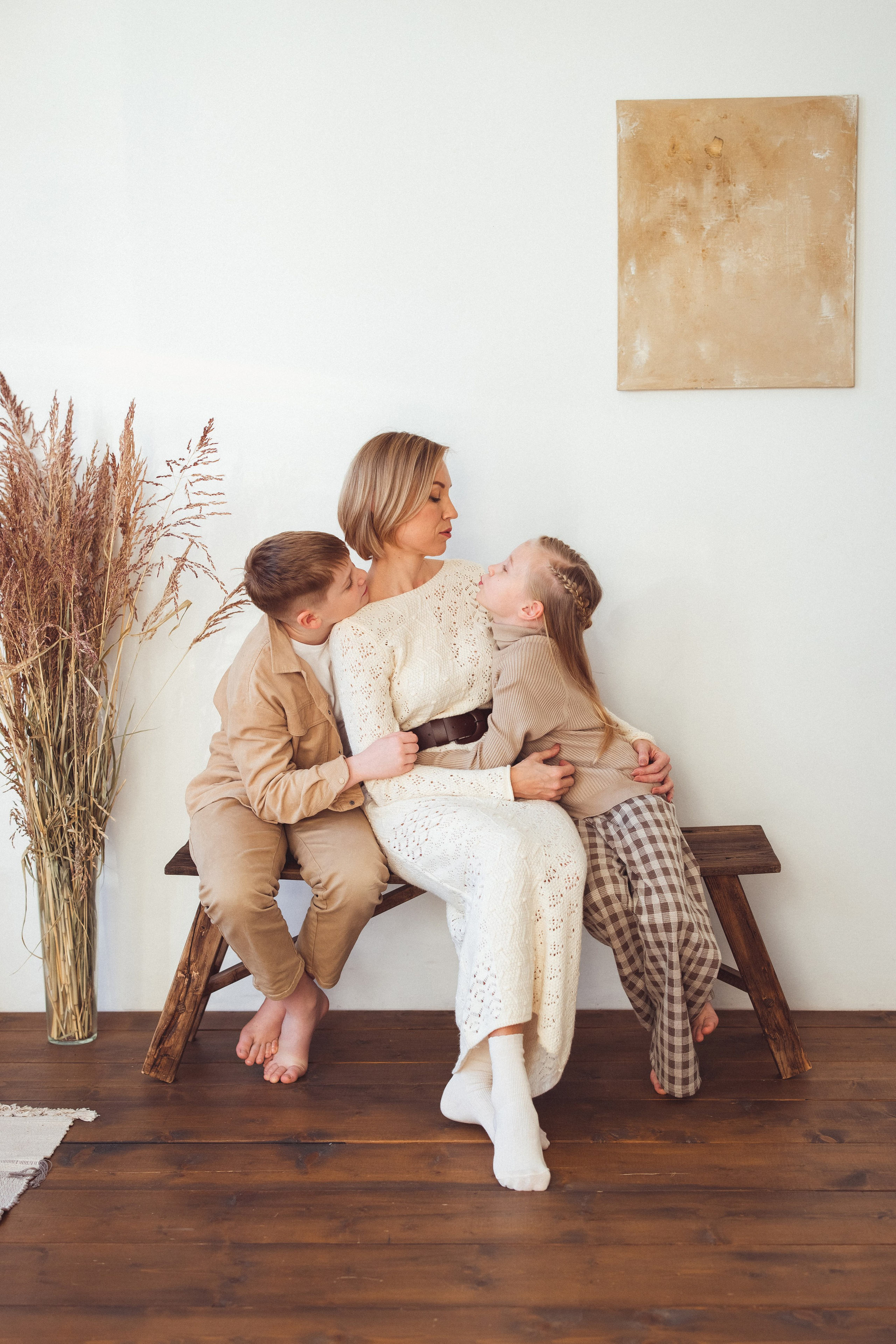 Семейная фотосессия в фотостудии «Mestone». Семейный и детский фотограф в Краснодаре Анна Трашкова