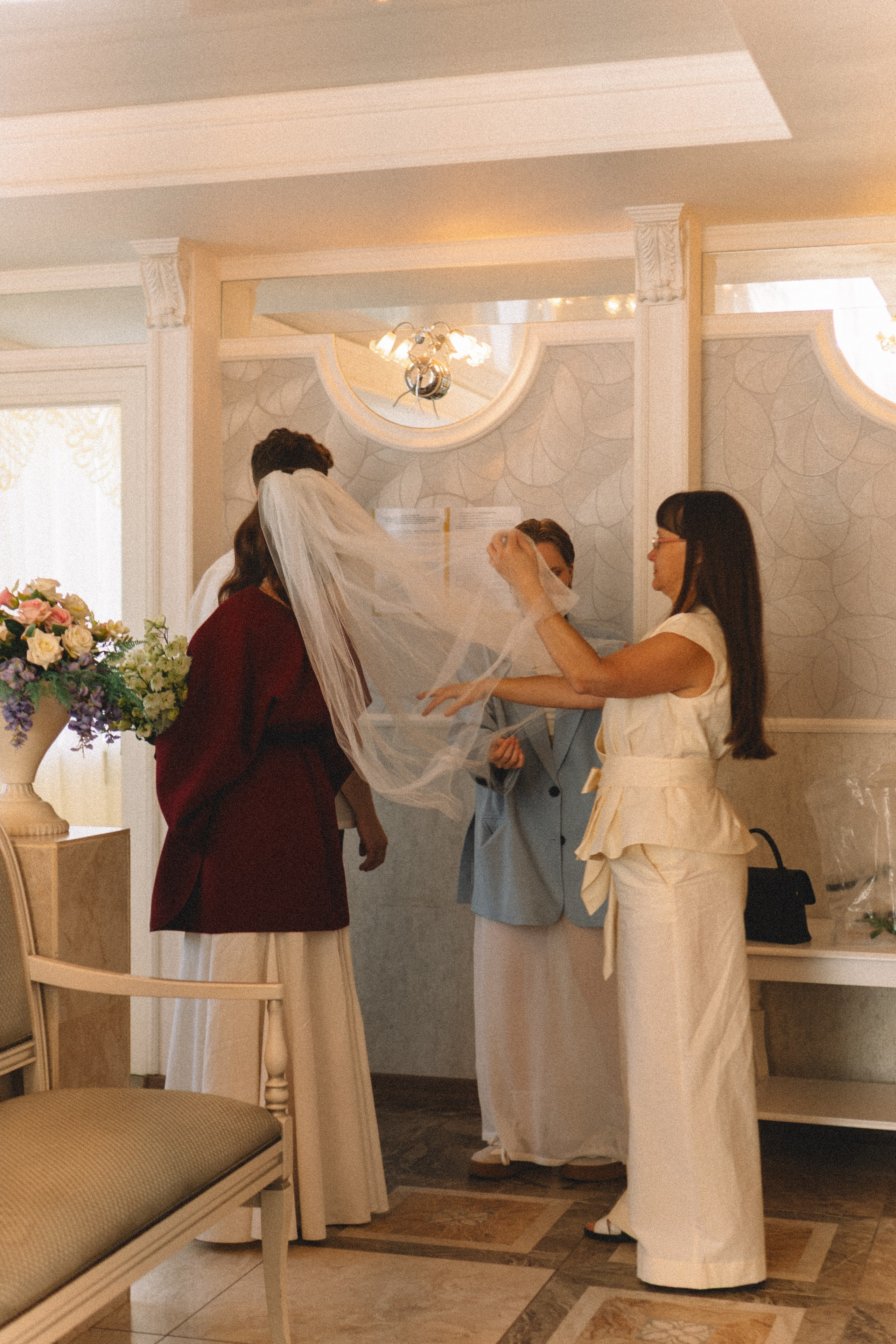 СВАДЕБНАЯ СЬЕМКА В ПЕТЕРГОФЕ И СЬЕМКА РЕПОРТАЖА В ЗАГСЕ ПЕТЕРГОФА. Профессиональный фотограф, Санкт-Петербург — Виктория Богомолова