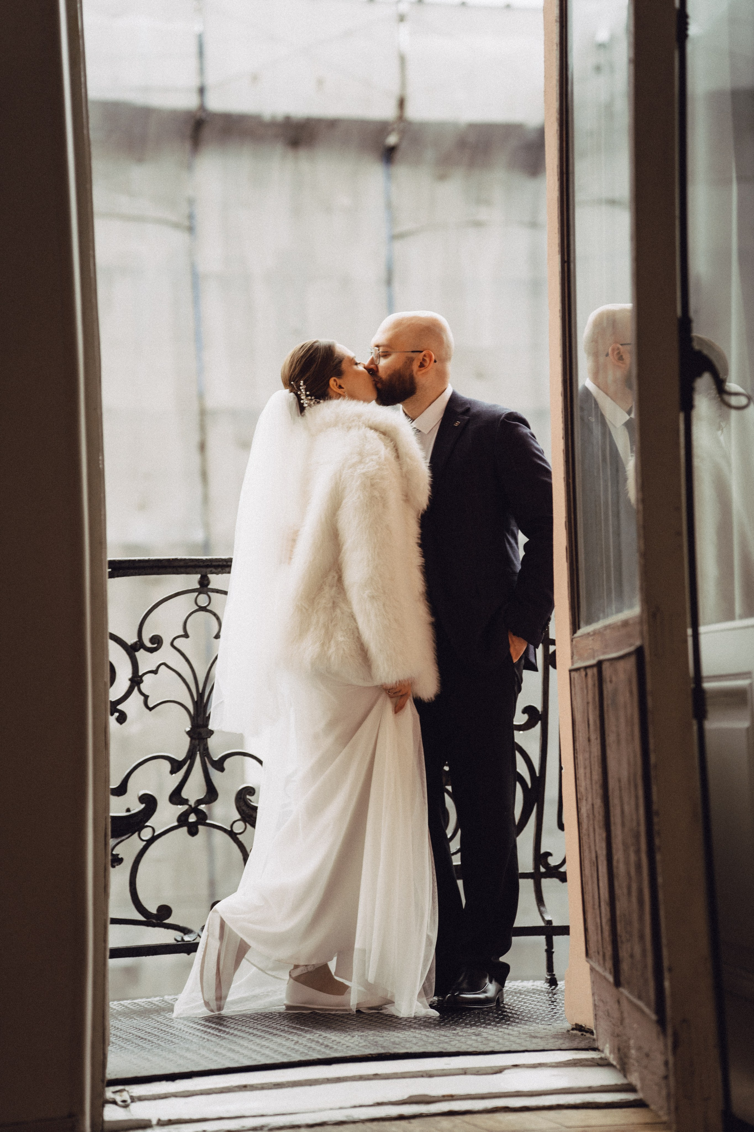 СВАДЕБНАЯ СЬЕМКА ВО ВТОРОМ ДВОРЦЕ (ДЕКАБРЬ) ТАКЖЕ СЬЕМКА В СТУДИИ НА ЧЕРНЫШЕВСКОЙ. Профессиональный фотограф, Санкт-Петербург — Виктория Богомолова