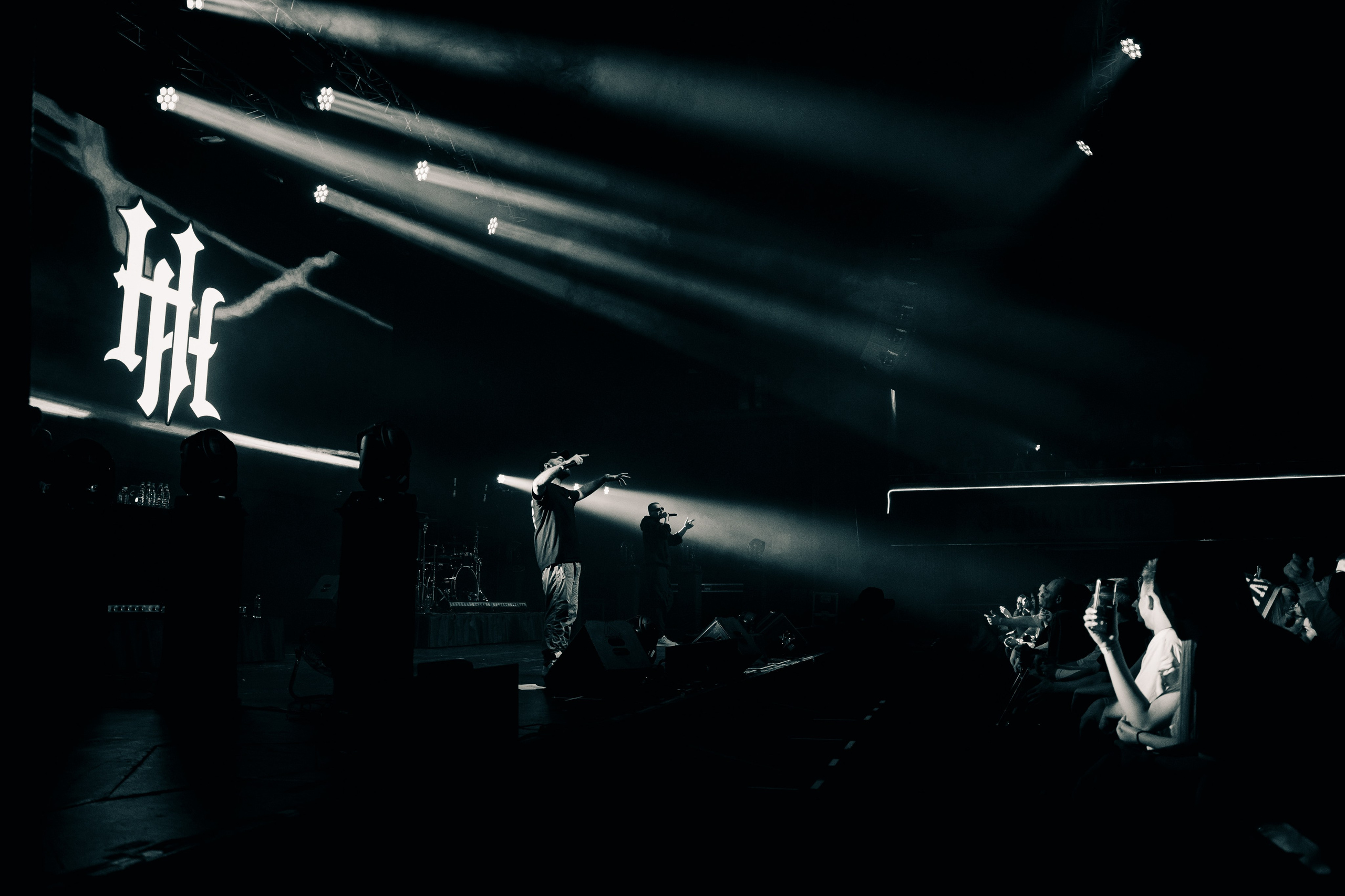 JEEMBO | TVETH. PASHAHARCE PHOTOGRAPHER & VIDEOGRAPHER