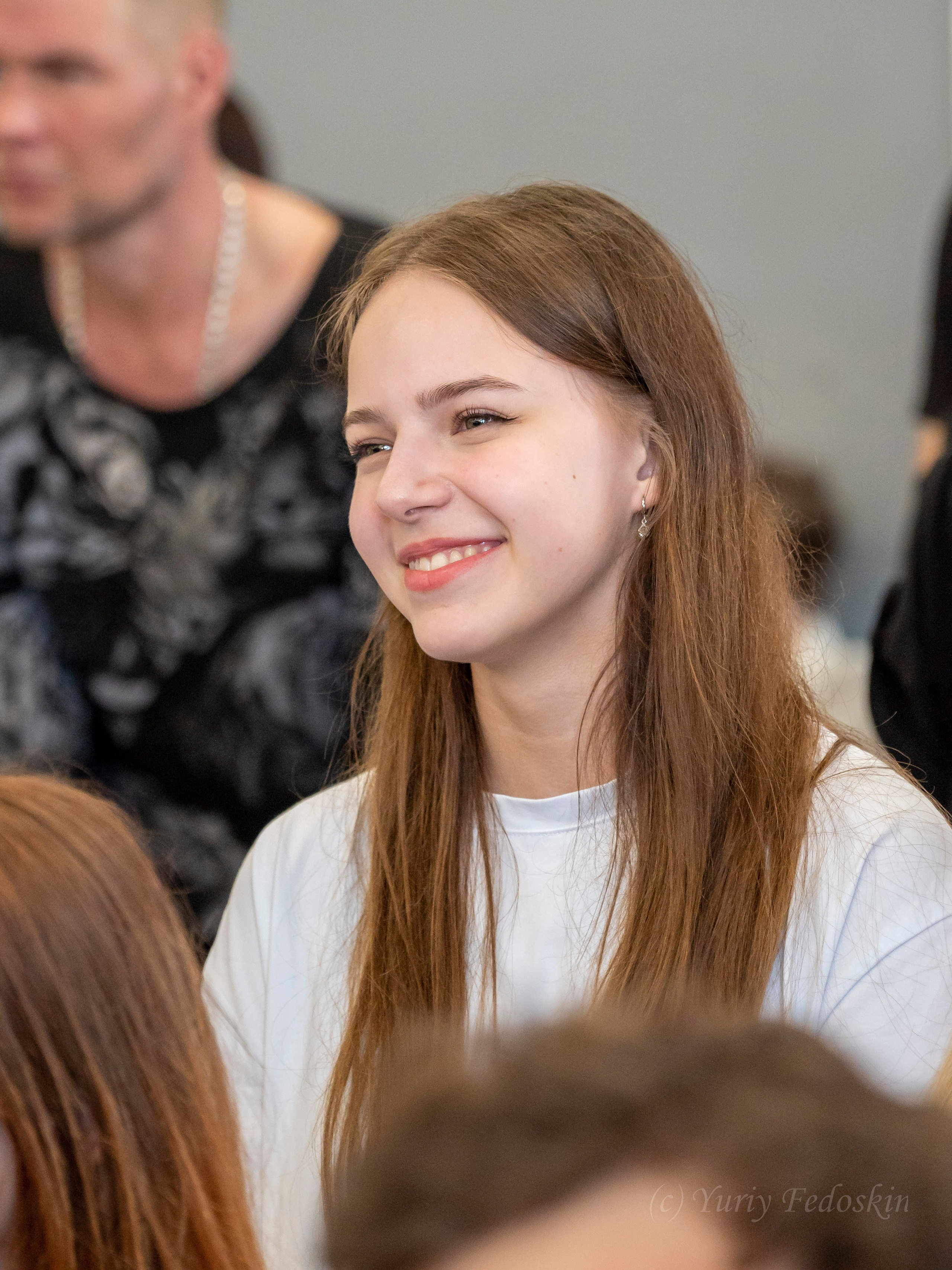 Репортаж о выпускном 9 классов в школе № 7 города Королёва, 26.06.24г. Профессиональный фотограф интерьеров в Москве Юрий Федоскин