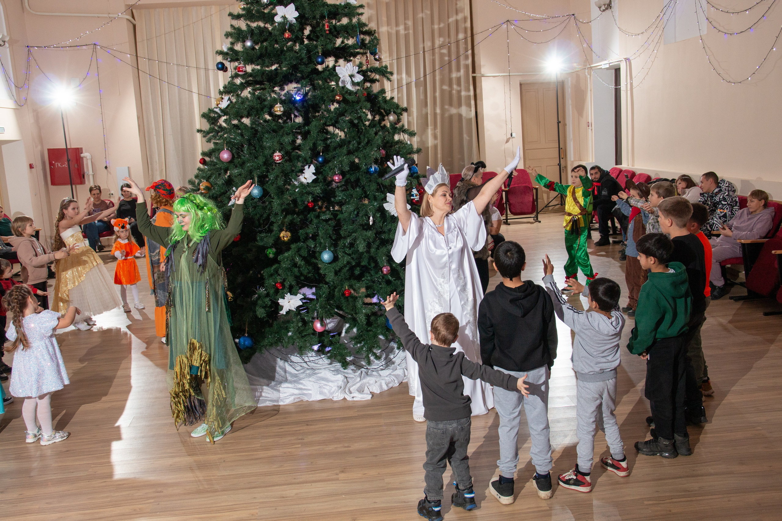 Новогодний утренник ДК Строитель 25.12.2023 г. г. Новоалександровск. Главная