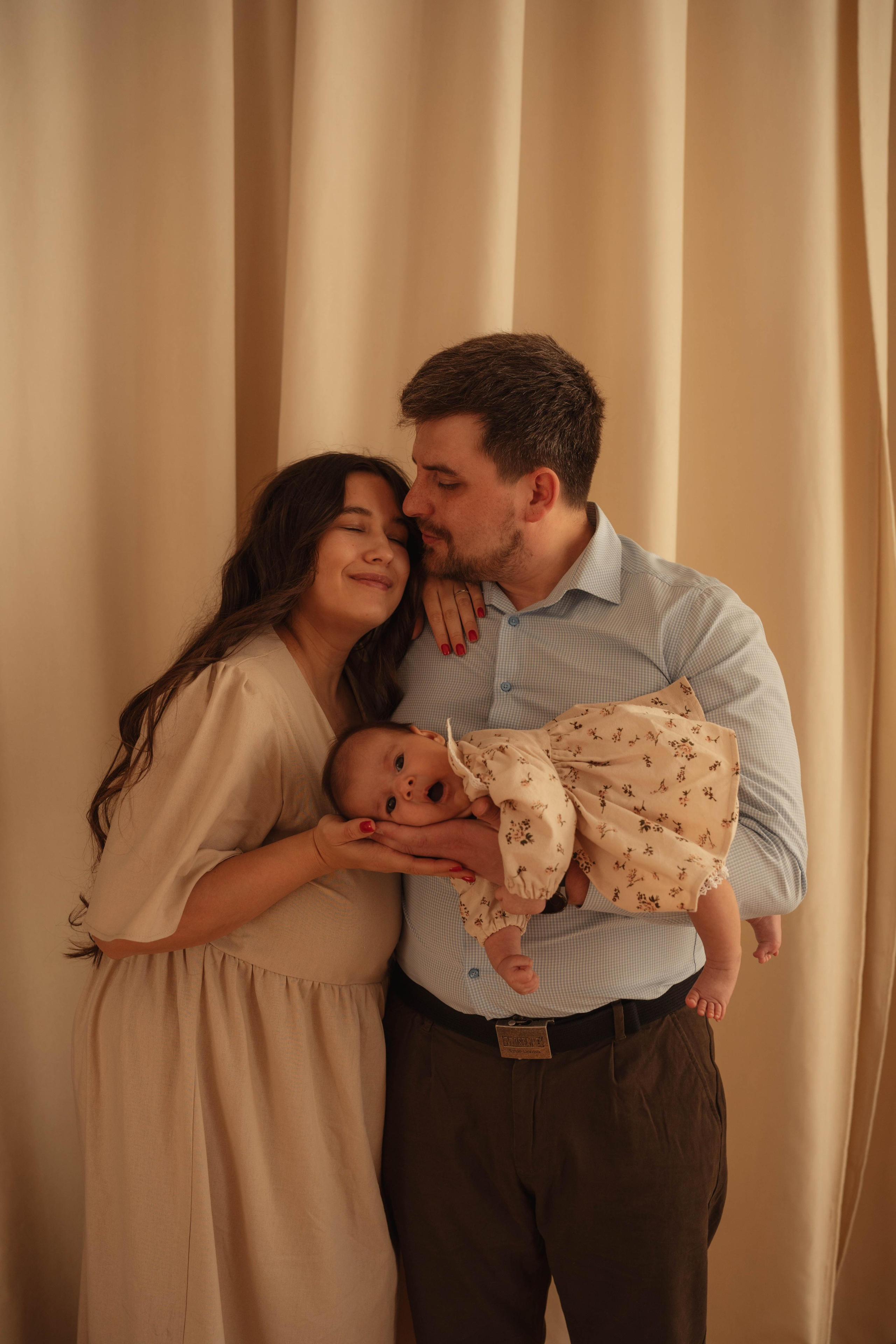 Аврора и ее семья. Фотограф в Новосибирске Диана Ильиных