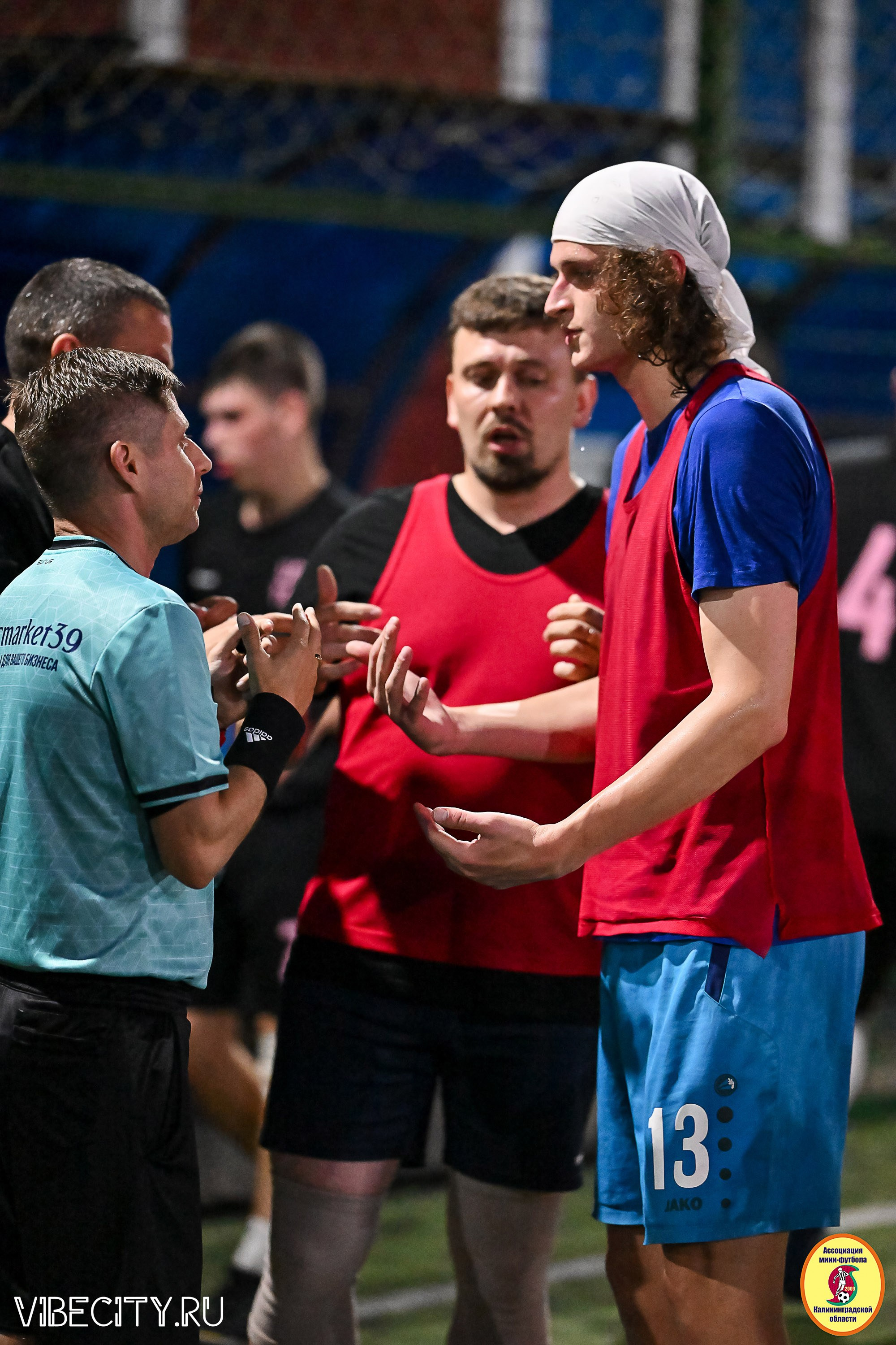 ФИНАЛЬНЫЕ ИГРЫ КУБКА МИНИ-ФУТБОЛЬНОЙ ЛИГИ И КУБКА КОРПОРАТИВНОЙ МФЛ 2025. VIBECITY.RU Вайб Сити Ру Фоторепортажи Фотоотчеты Калининград