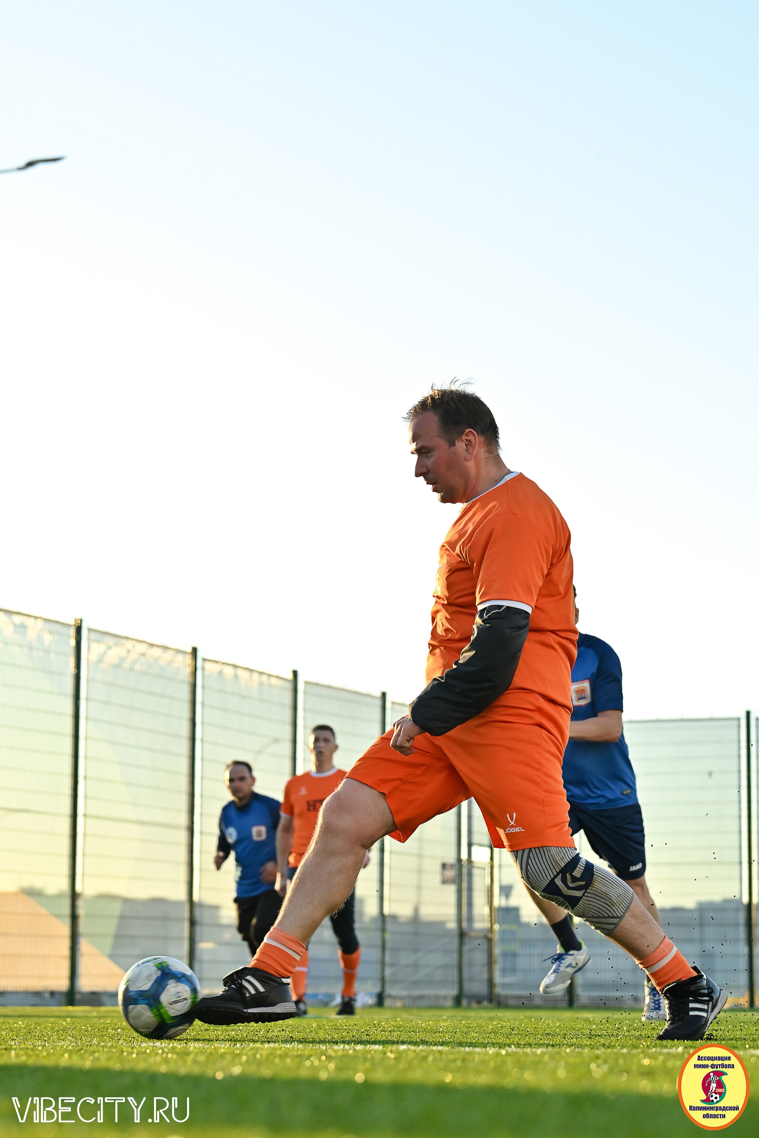ИГРЫ МИНИ-ФУТБОЛЬНОЙ И КОРПОРАТИВНОЙ ЛИГИ. VIBECITY.RU Вайб Сити Ру Фоторепортажи Фотоотчеты Калининград