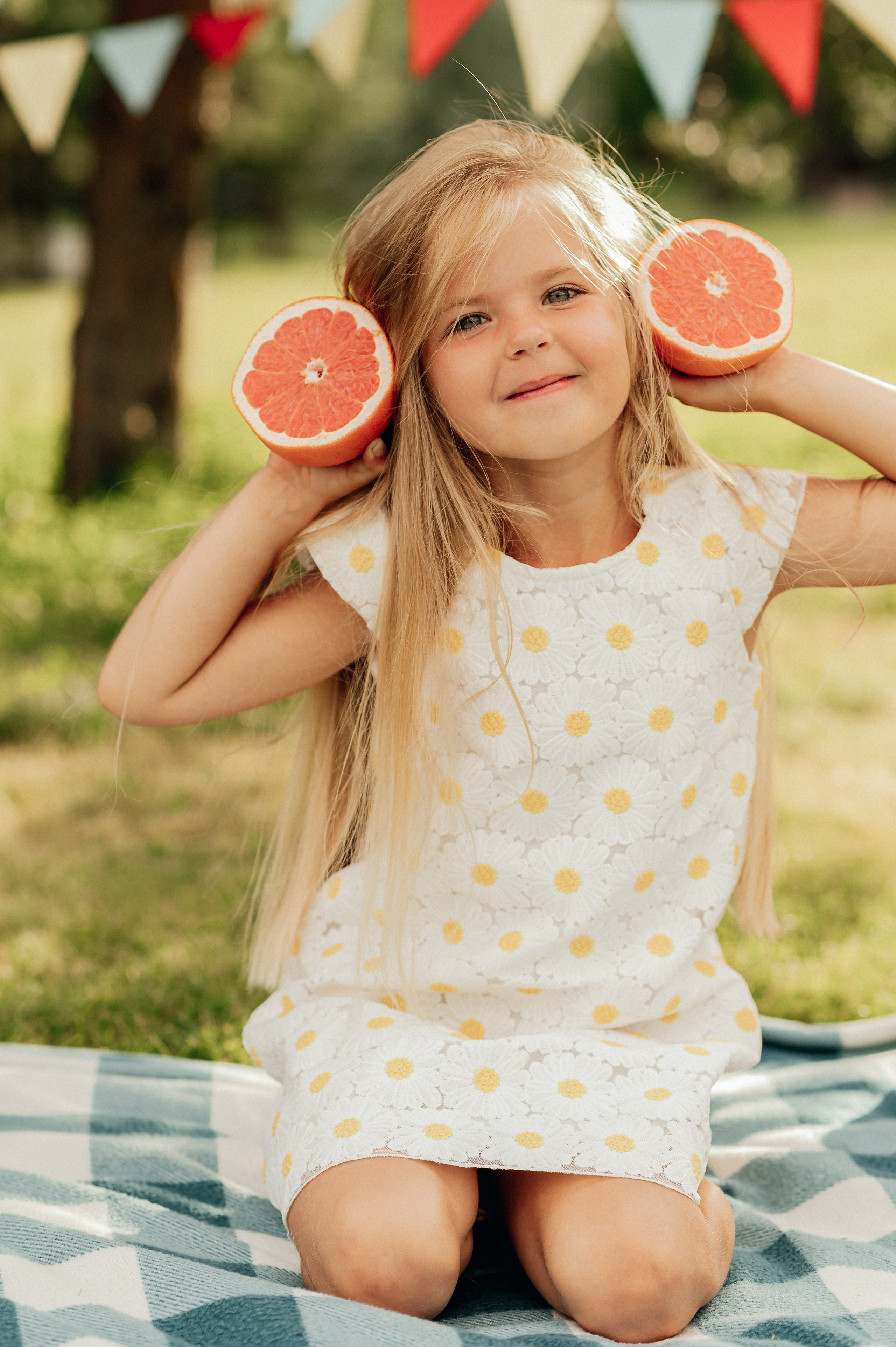 ЛЕТО. ПАРК. АРБУЗ. Профессиональный репортажный, коммерческий фотограф в Санкт-Петербурге