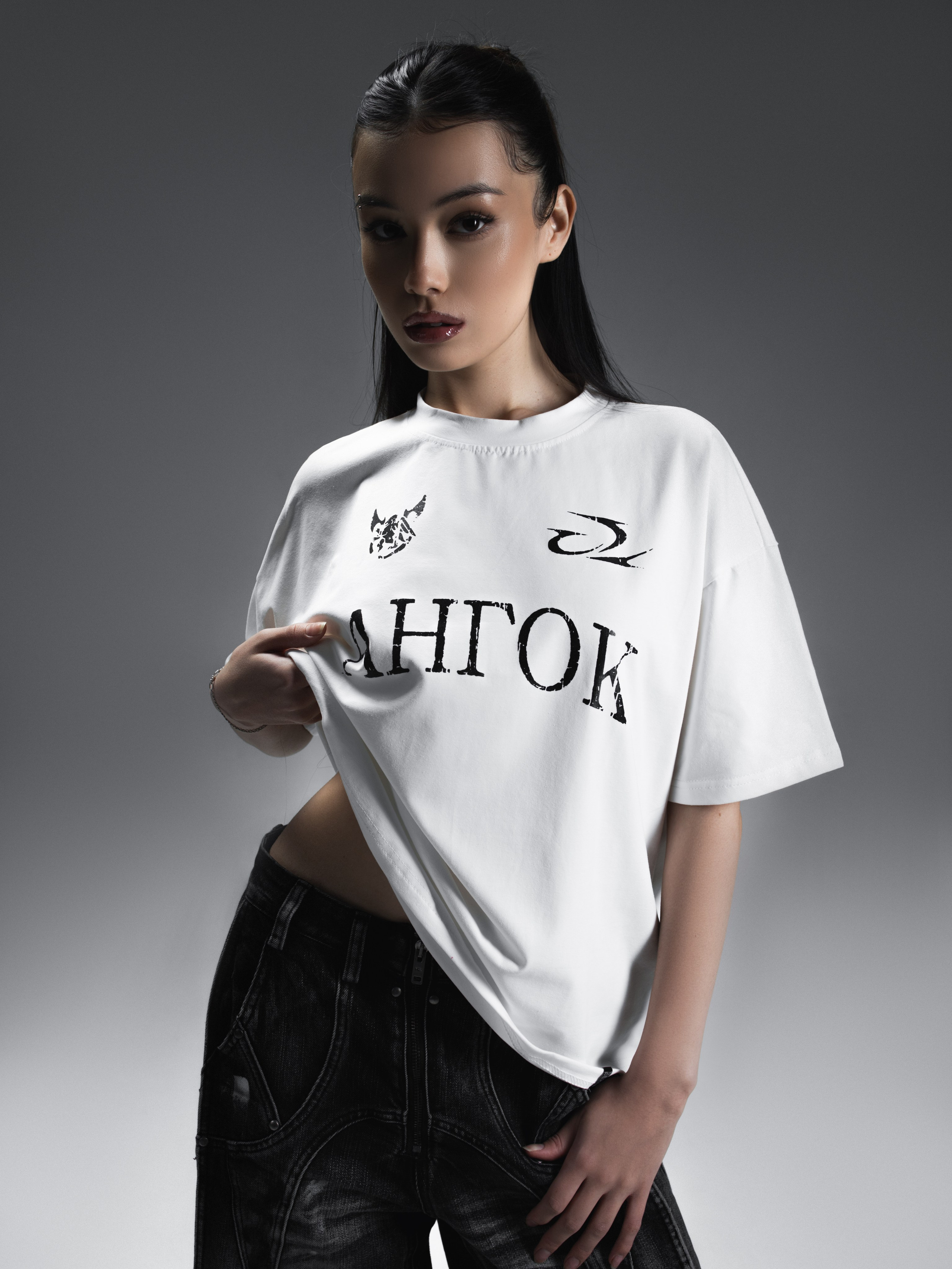 КАТАЛОГ | серый фон. RUNA production — стильные съемки для брендов