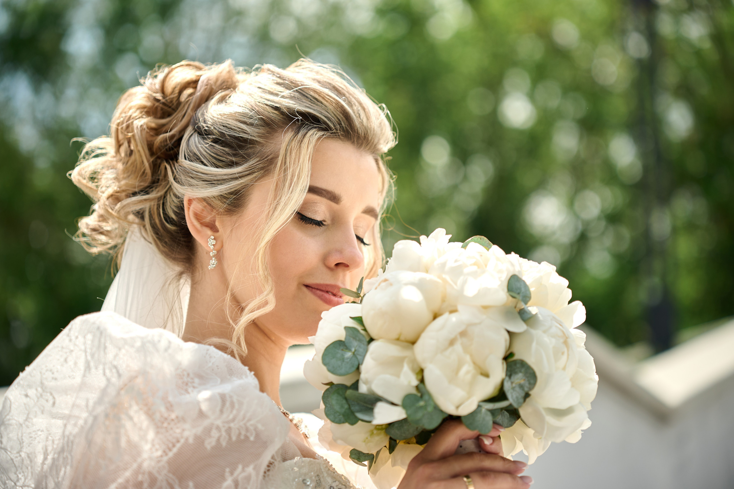 Свадебная фотосессия в Старом Осколе и Губкине. Профессиональный фотограф Старый Оскол, Губкин — свадьба, венчание, крещение, юбилей и день рождения