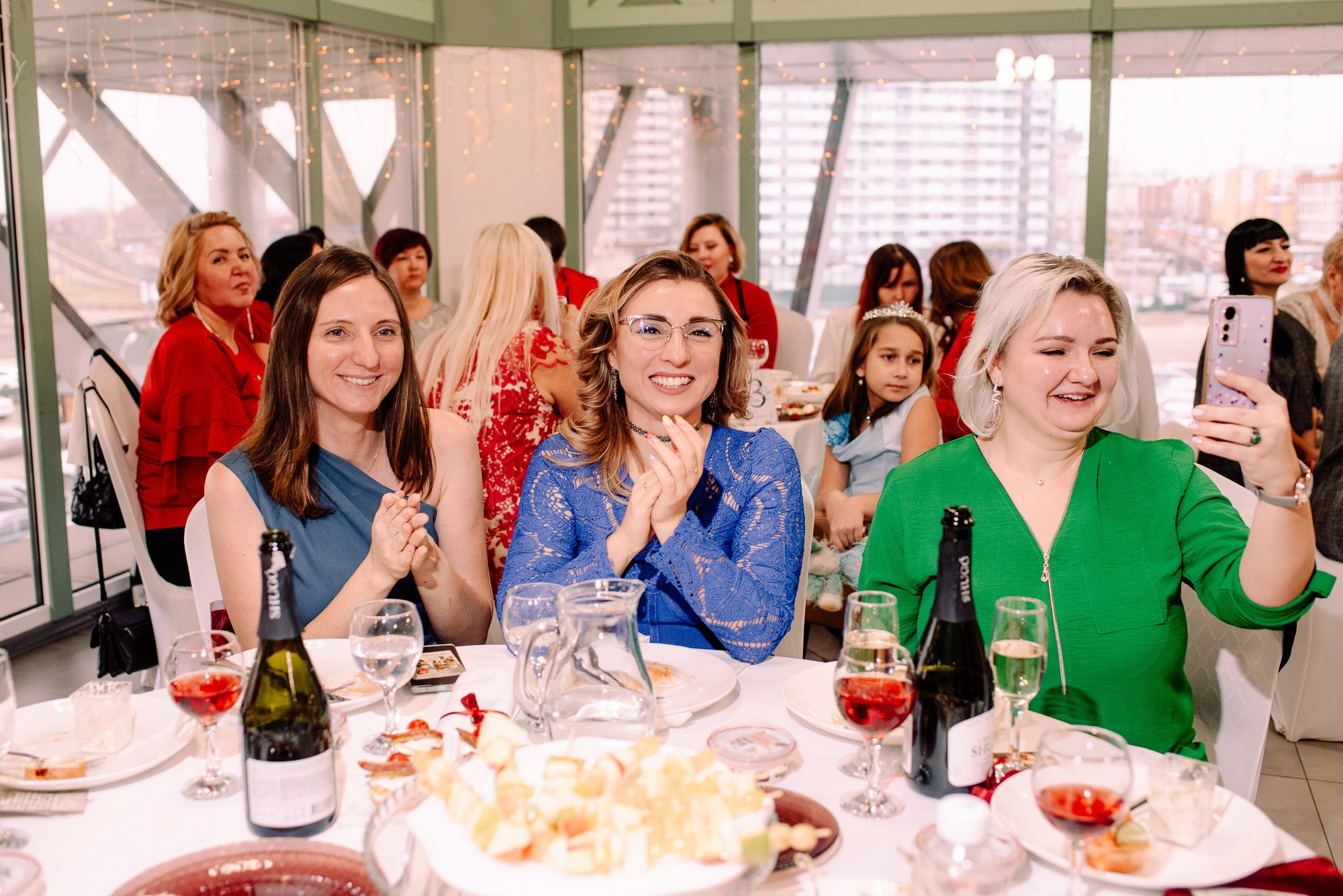 Новогодний завтрак в платьях. Семейный и свадебный фотограф в Рязани Лиза Голованова