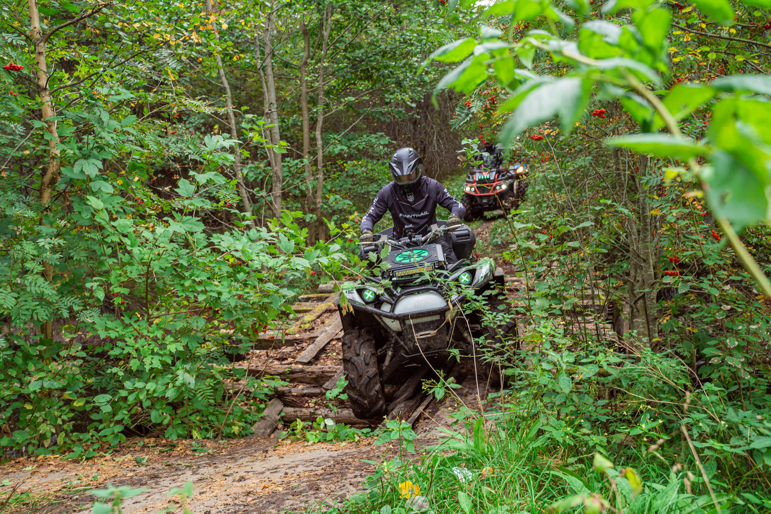 Квадровыезд —спортивный репортаж в Ленинградской области. Свадебный, семейный, портретный, репортажный фотограф в Санкт-Петербурге