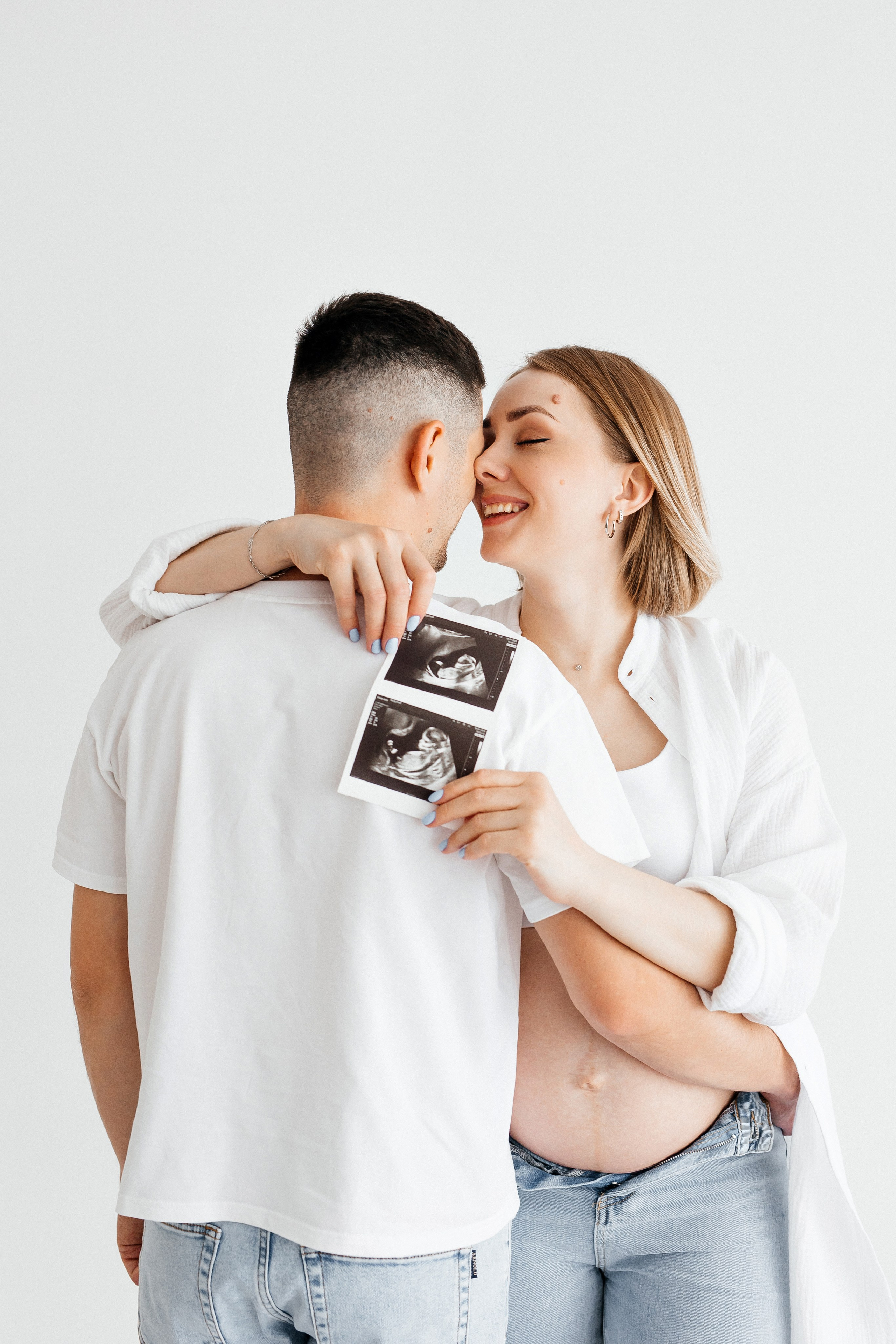 Беременность. Профессиональная детская и семейная фотостудия в Краснодаре