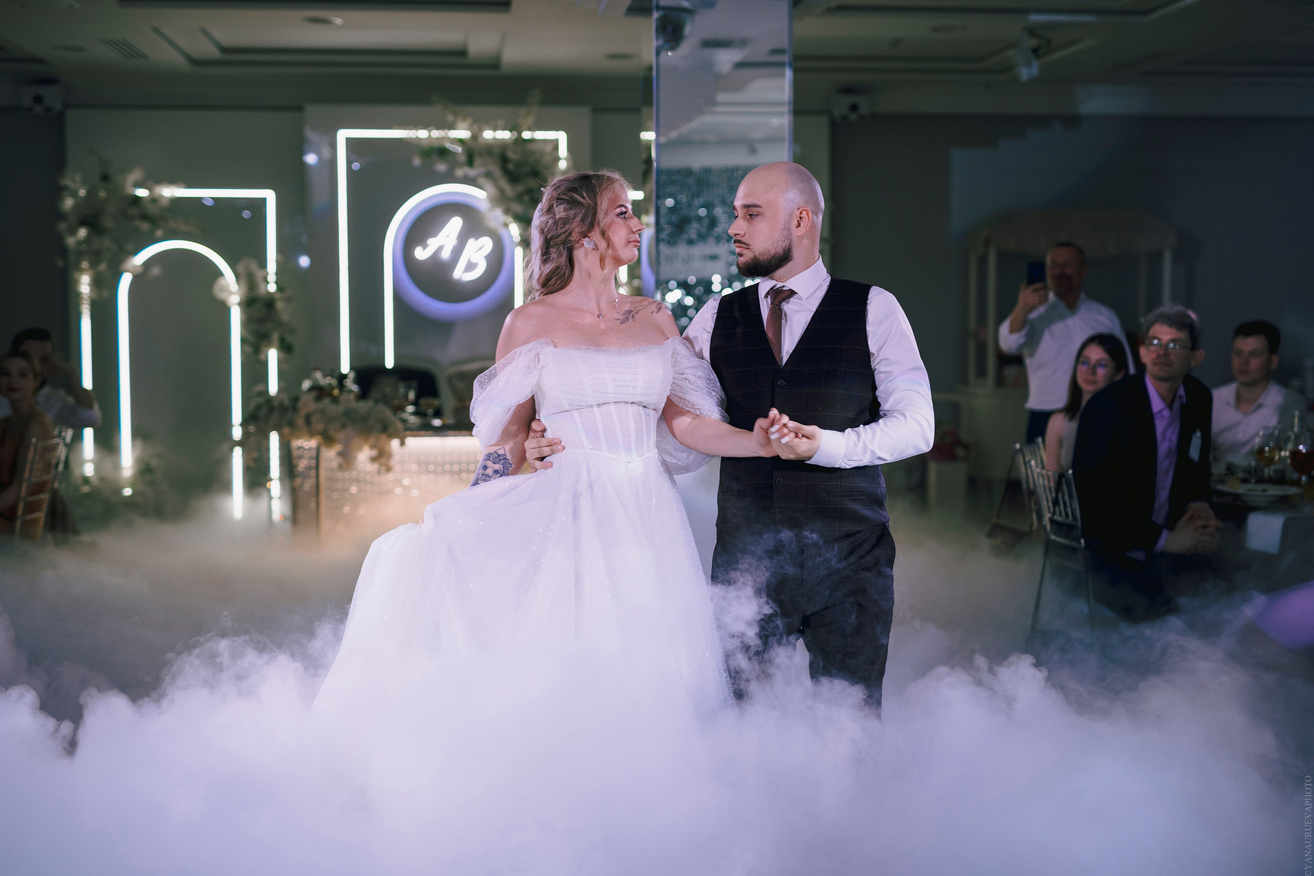 Свадебный анонс. Александр и Валерия. Свадебный и контент- фотограф в Тольятти, Самаре, Москве Яна Уруева