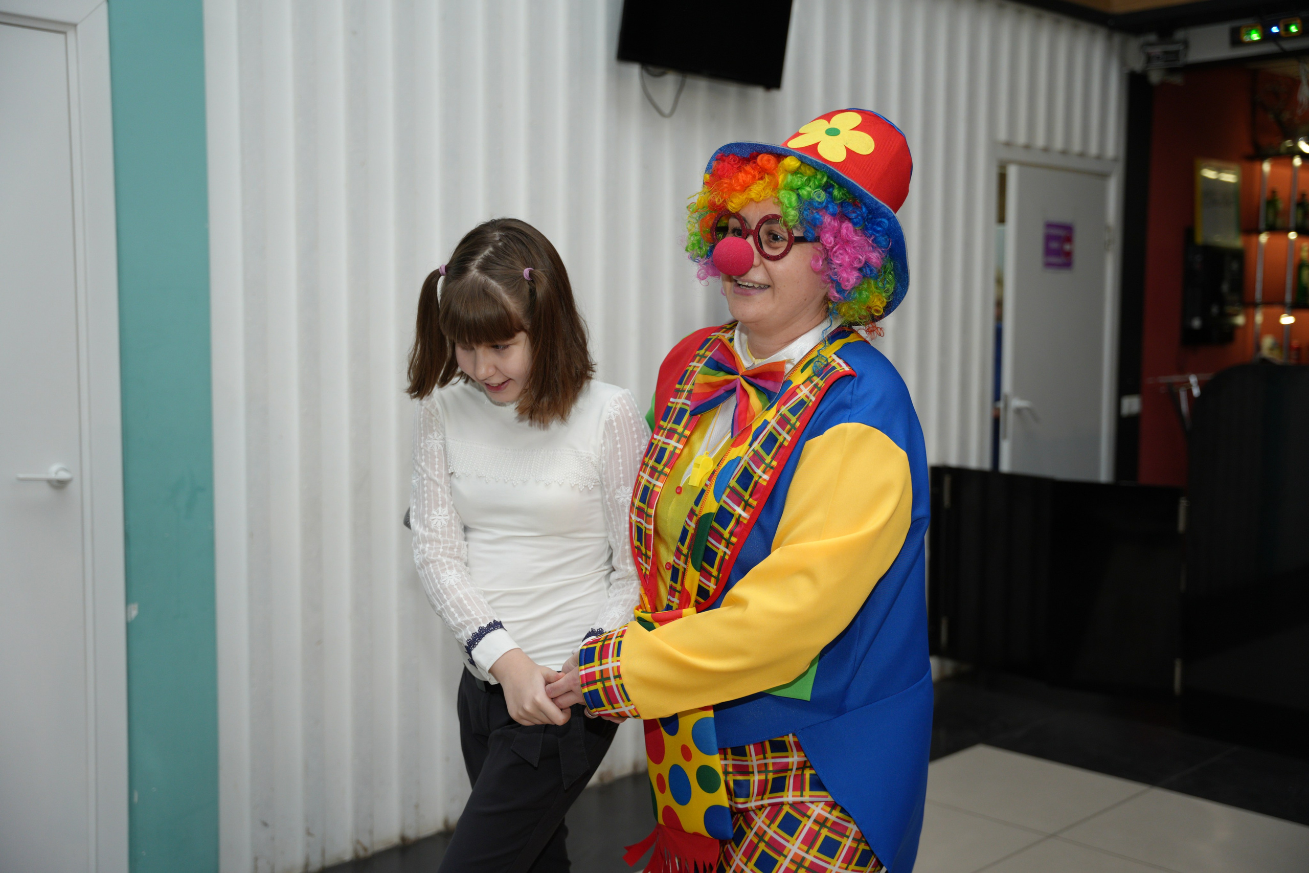 Социально —благотворительная акция «Ты в этом мире не один», посвященная Международному дню инвалидов. ВЫПУСКНЫЕ АЛЬБОМЫ, Школьный фотограф, семейный и свадебный в Саратове и области Ольга Плаксина