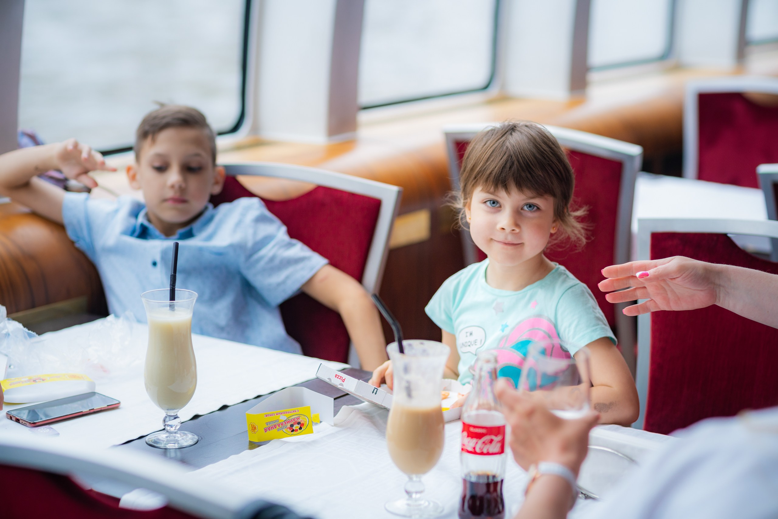 Выпускной на теплоходе. 4 класс