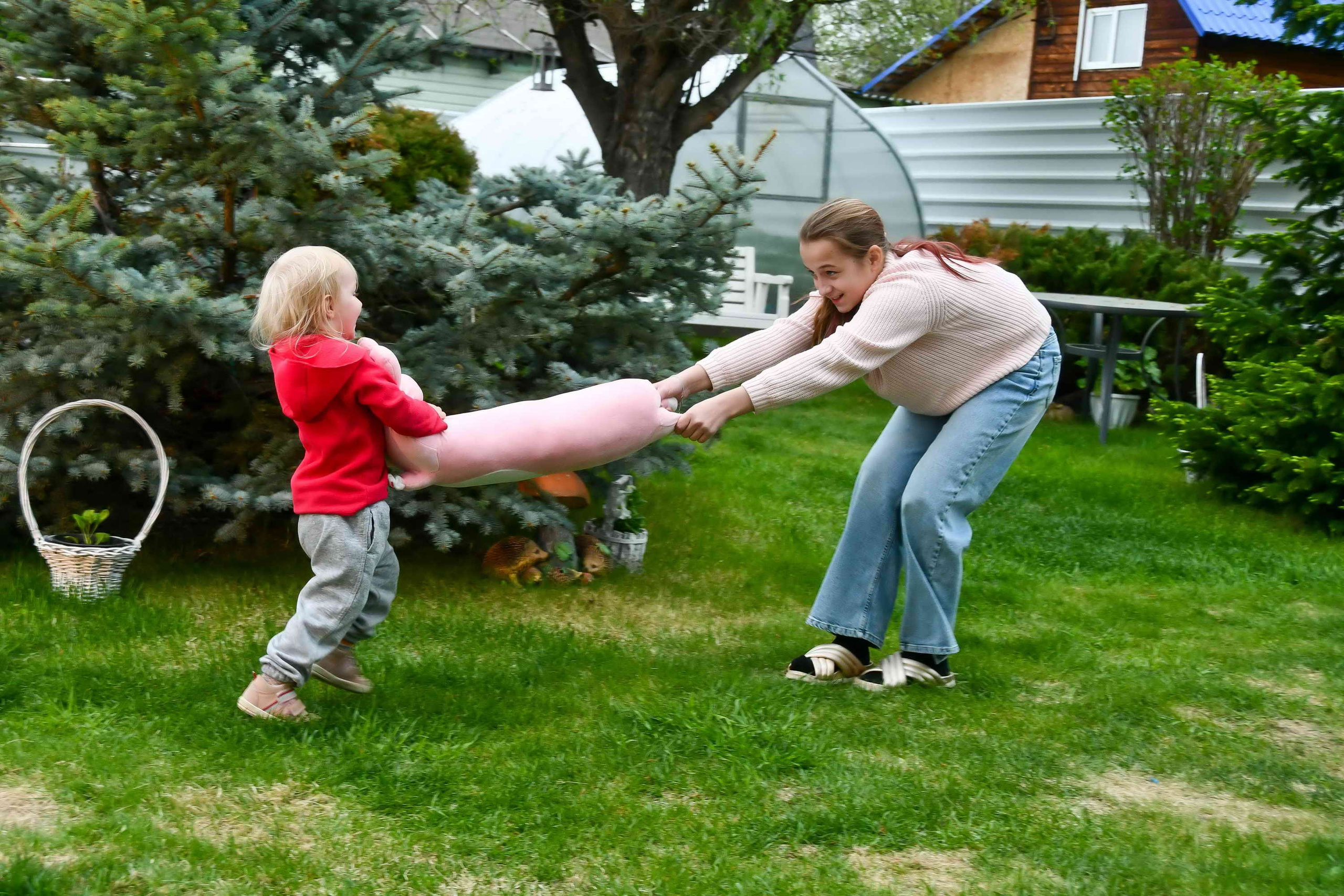 Выписка из роддома. Гуляния. Репортажный и детский фотограф в Новосибирске
