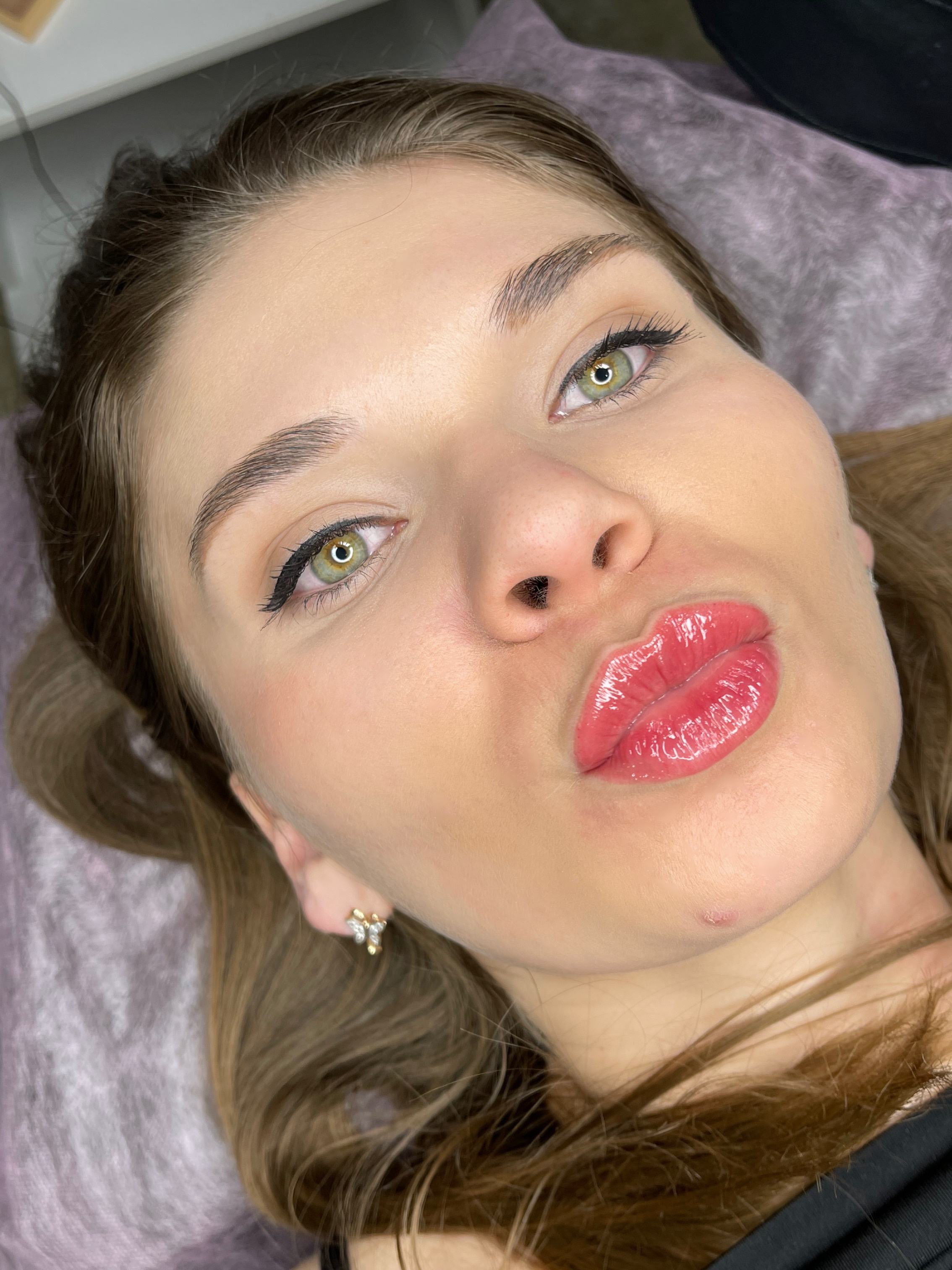ГУБЫ сразу после процедуры. Перманентный макияж и удаление старого татуажа в Ростове-на-Дону Дарья Исакова