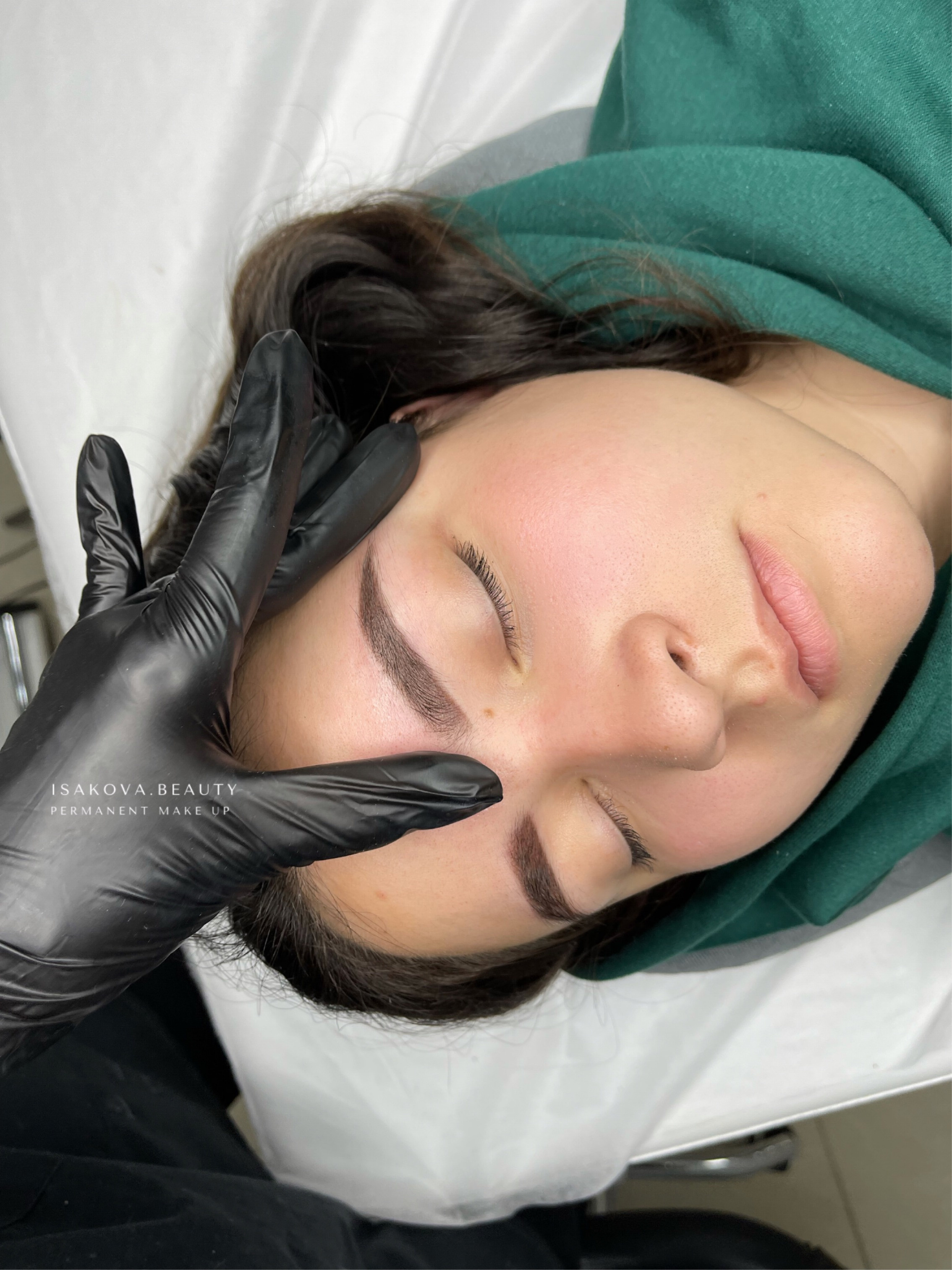 перманентный макияж бровей в технике хна