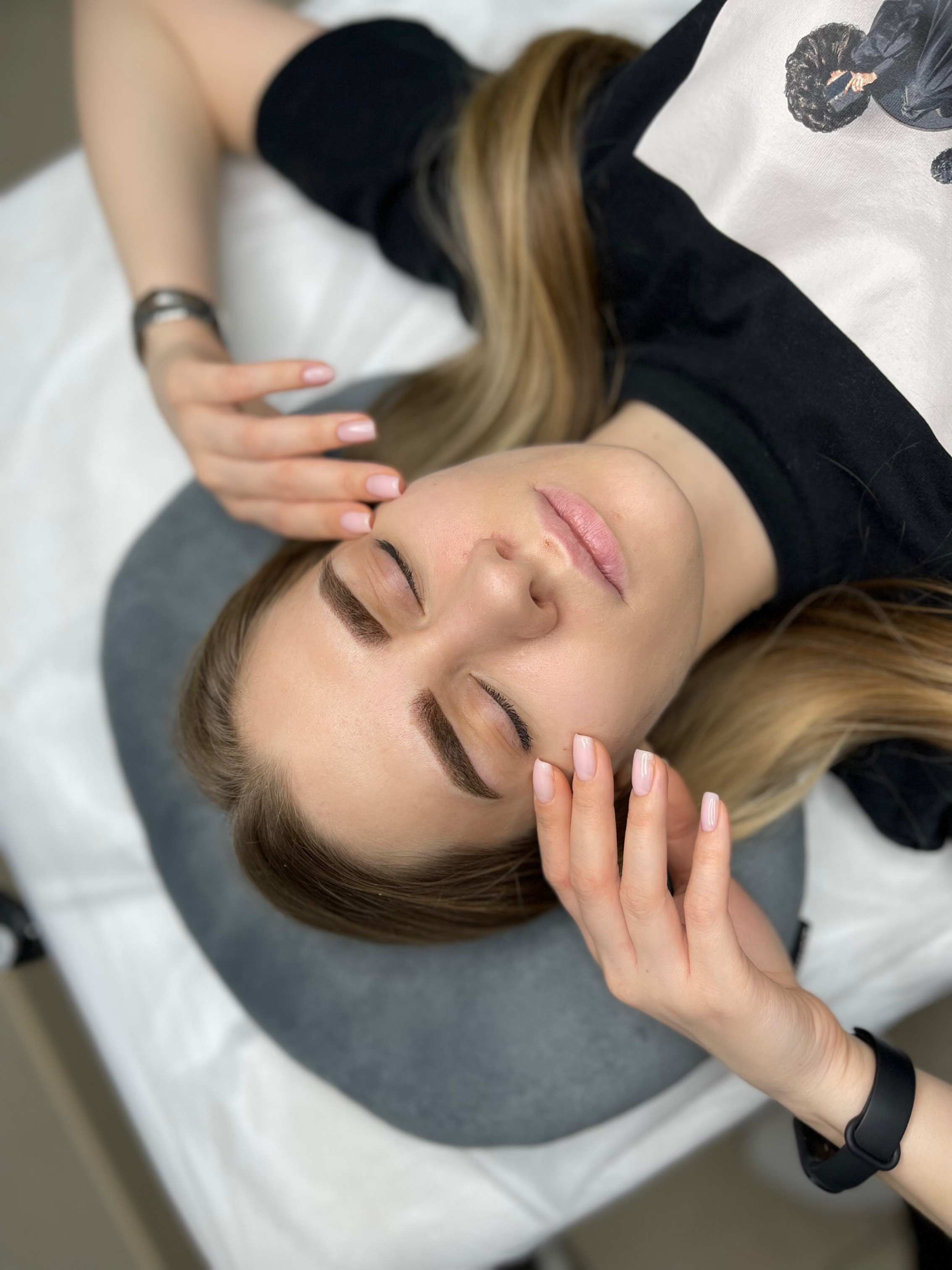 БРОВИ сразу после процедуры. Перманентный макияж и удаление старого татуажа в Ростове-на-Дону Дарья Исакова