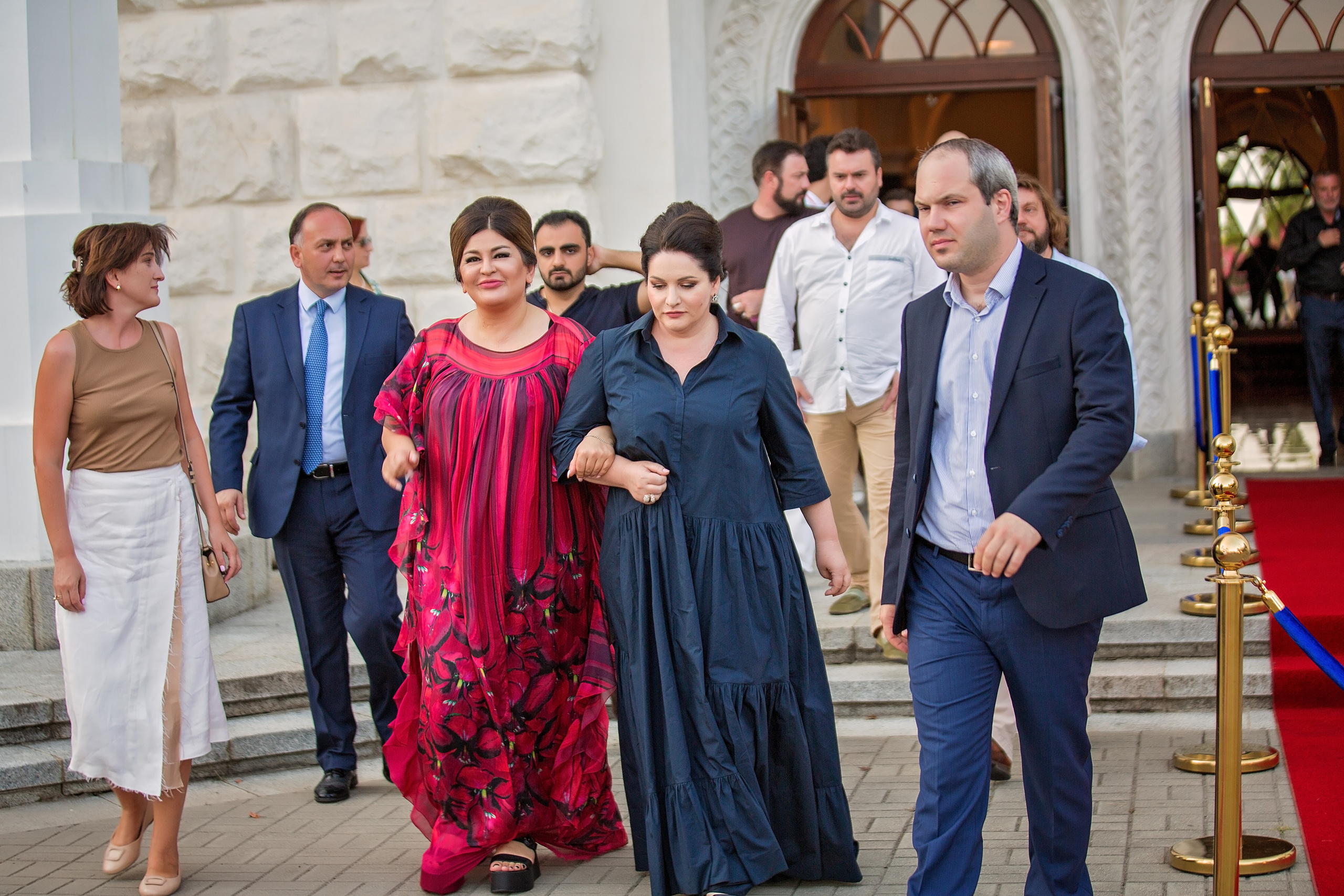 «Хибла Герзмава приглашает…». Свадебный и семейный фотограф в Абхазии Эля Цишба