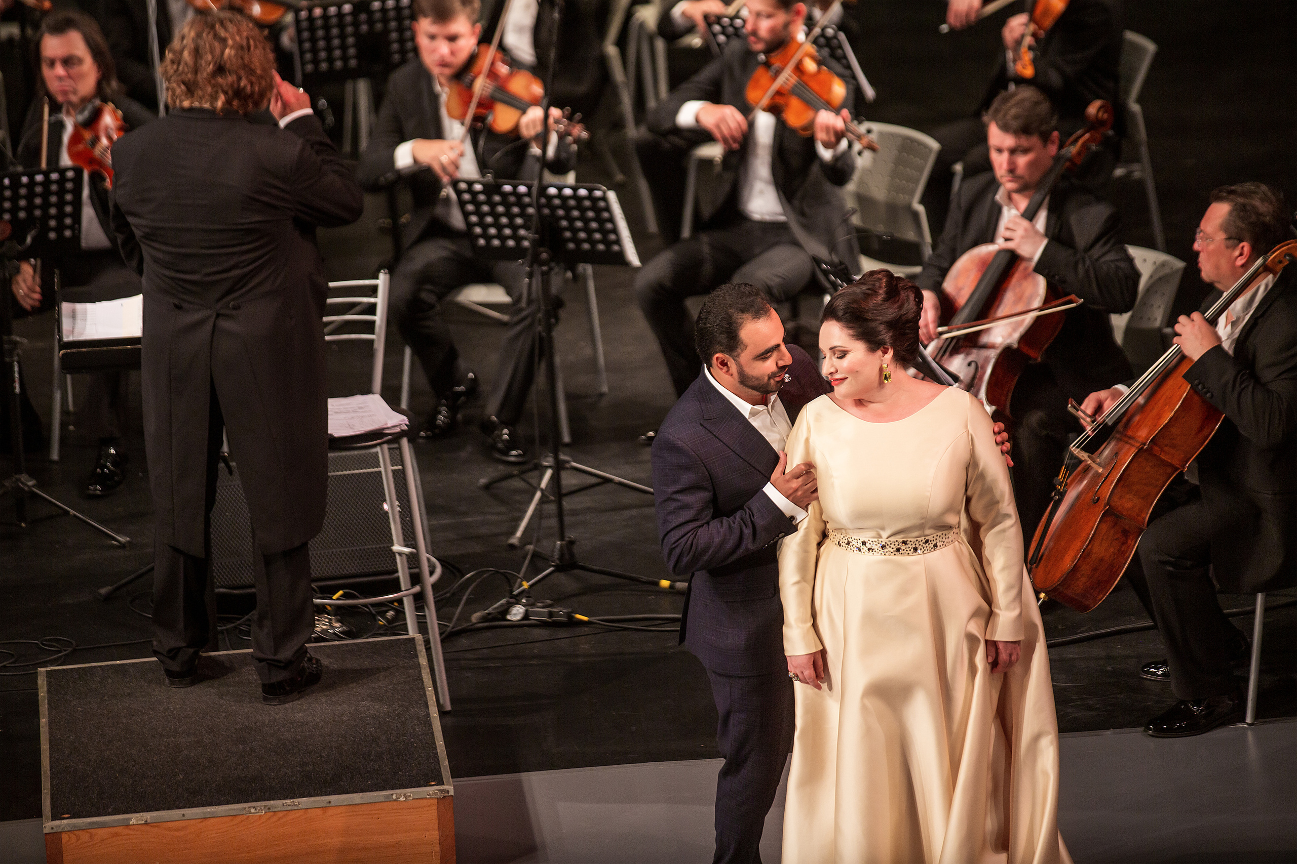 «Хибла Герзмава приглашает…». Свадебный и семейный фотограф в Абхазии Эля Цишба