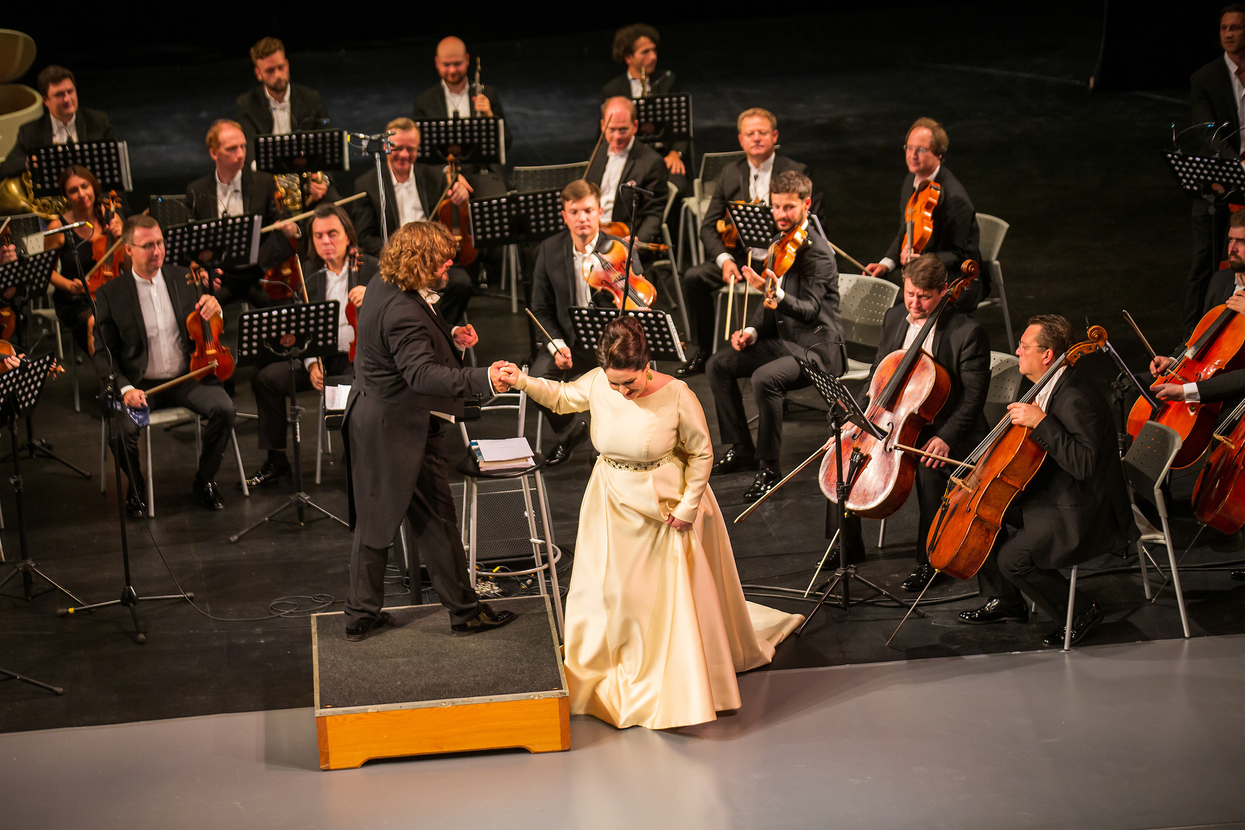 «Хибла Герзмава приглашает…». Свадебный и семейный фотограф в Абхазии Эля Цишба