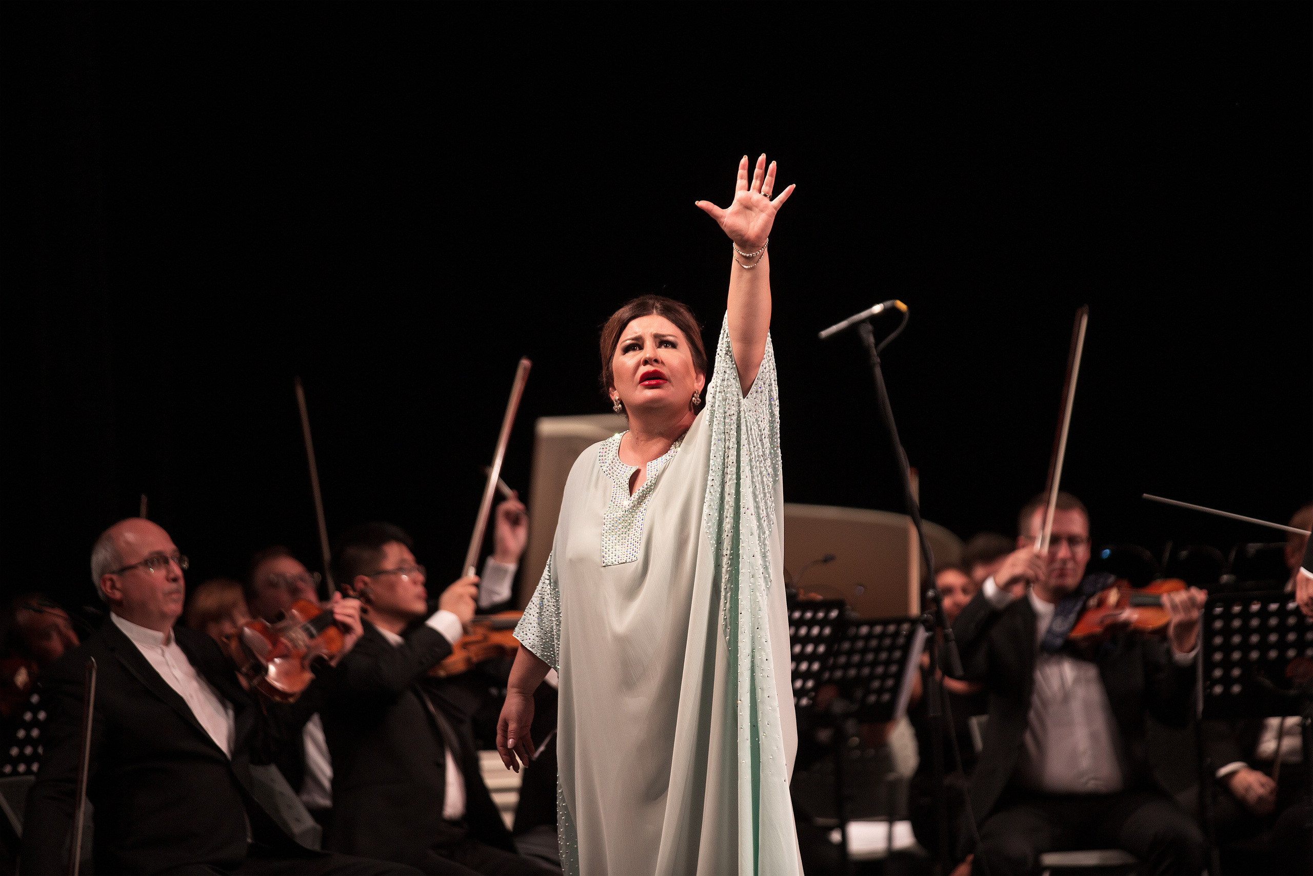 «Хибла Герзмава приглашает…». Свадебный и семейный фотограф в Абхазии Эля Цишба