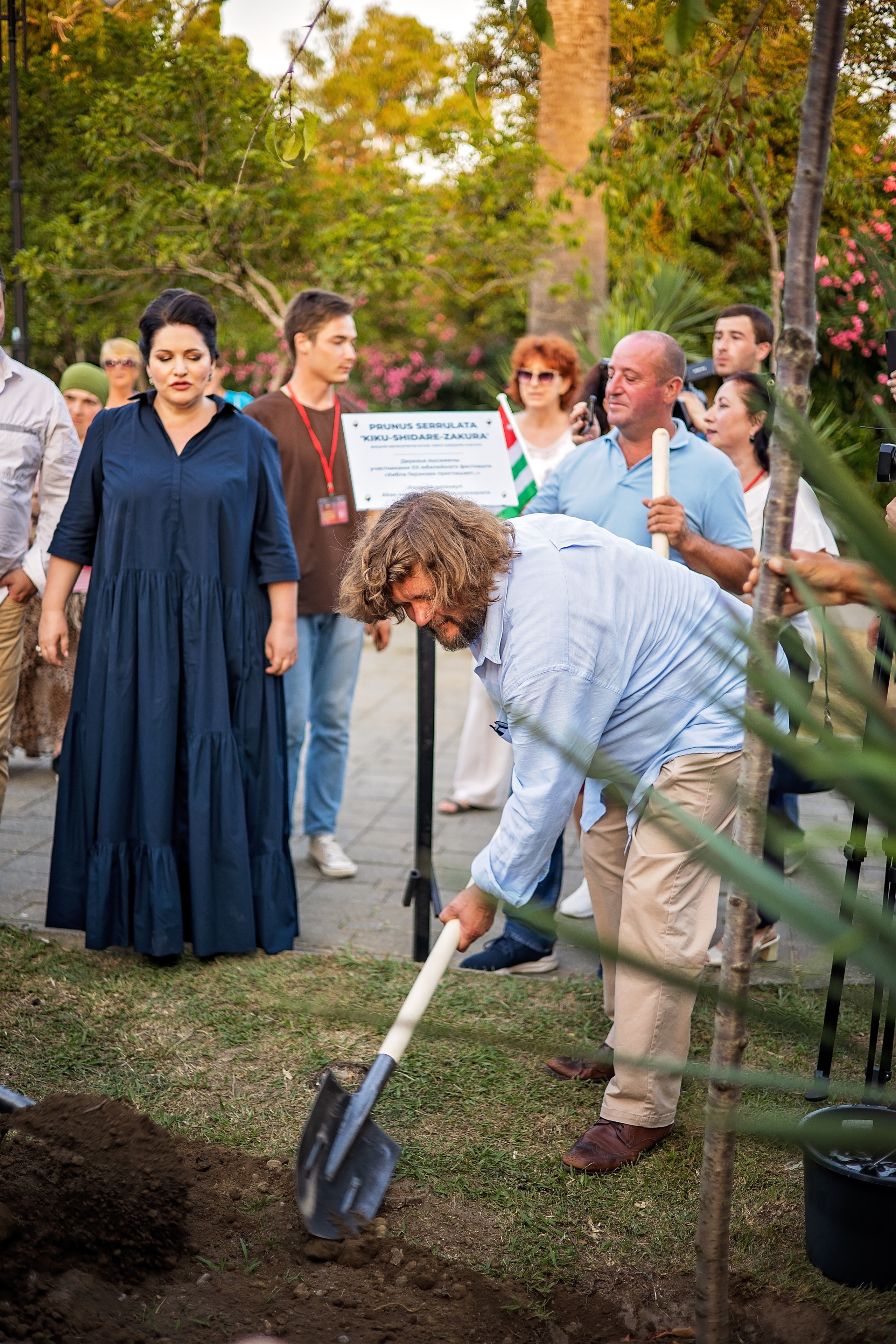 «Хибла Герзмава приглашает…». Свадебный и семейный фотограф в Абхазии Эля Цишба