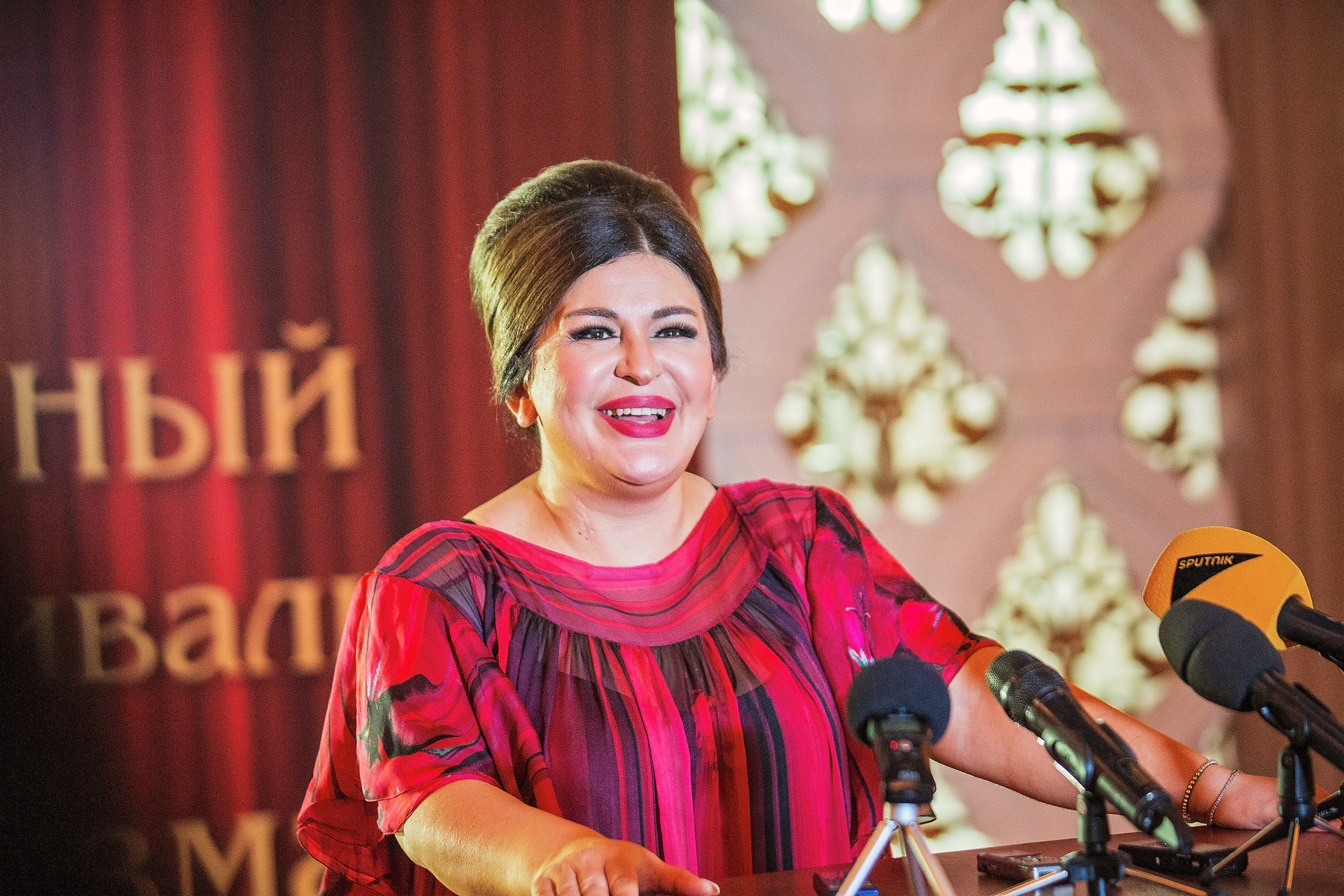 «Хибла Герзмава приглашает…». Свадебный и семейный фотограф в Абхазии Эля Цишба