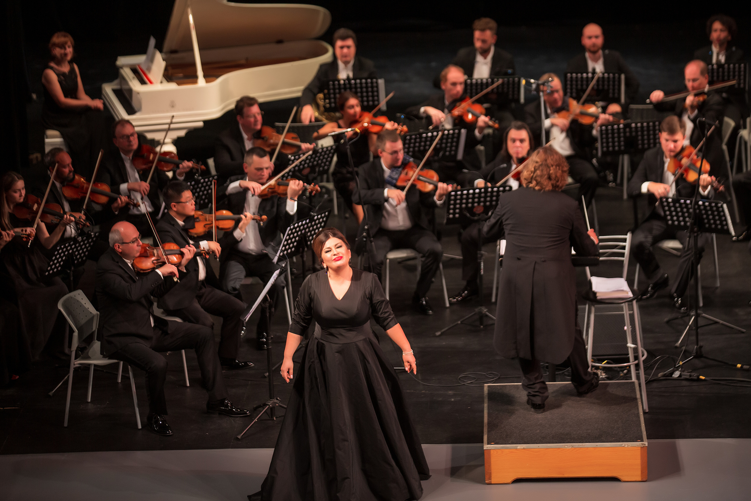 «Хибла Герзмава приглашает…». Свадебный и семейный фотограф в Абхазии Эля Цишба