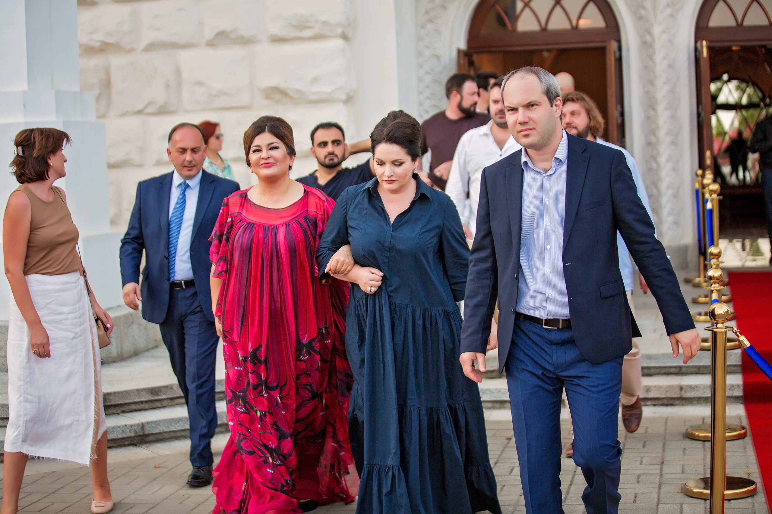 «Хибла Герзмава приглашает…». Свадебный и семейный фотограф в Абхазии Эля Цишба