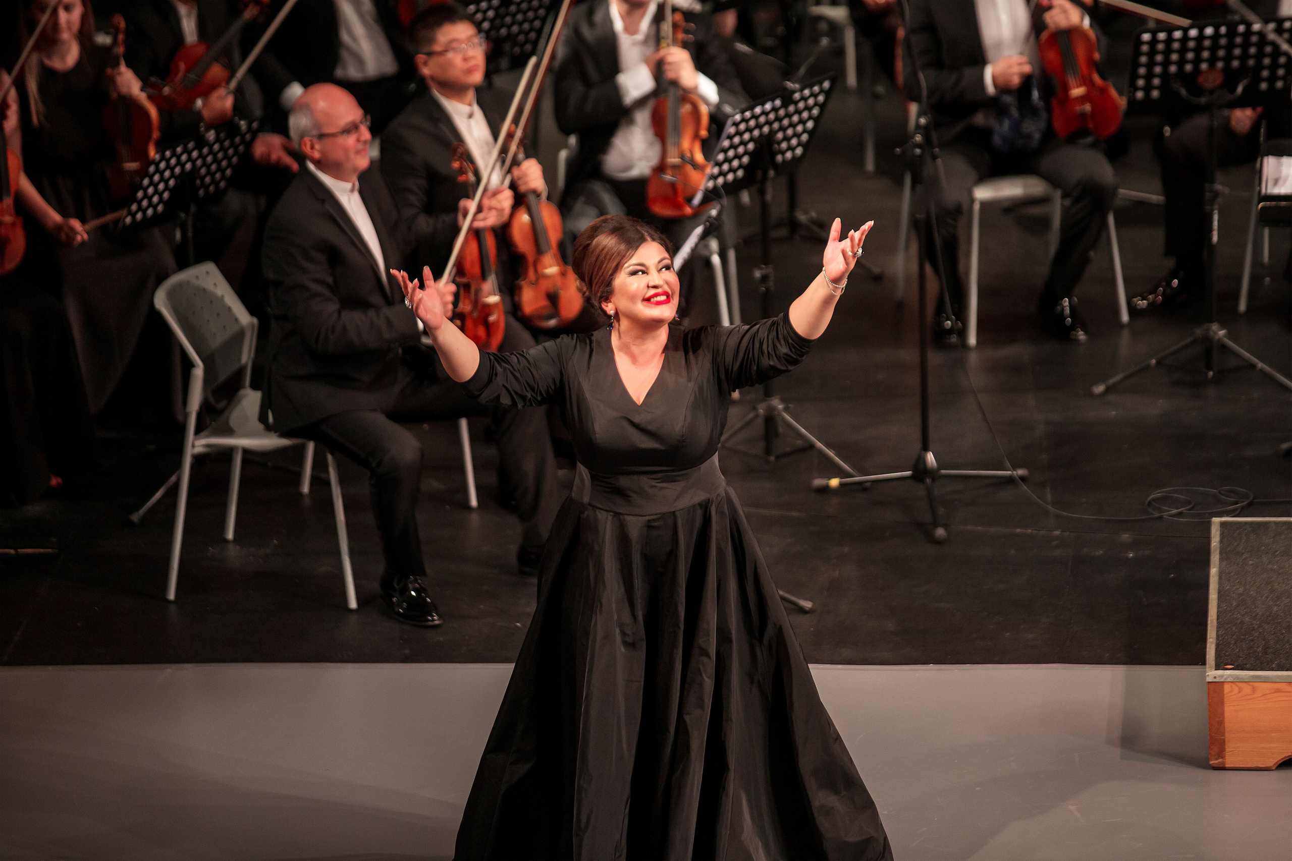 «Хибла Герзмава приглашает…». Свадебный и семейный фотограф в Абхазии Эля Цишба