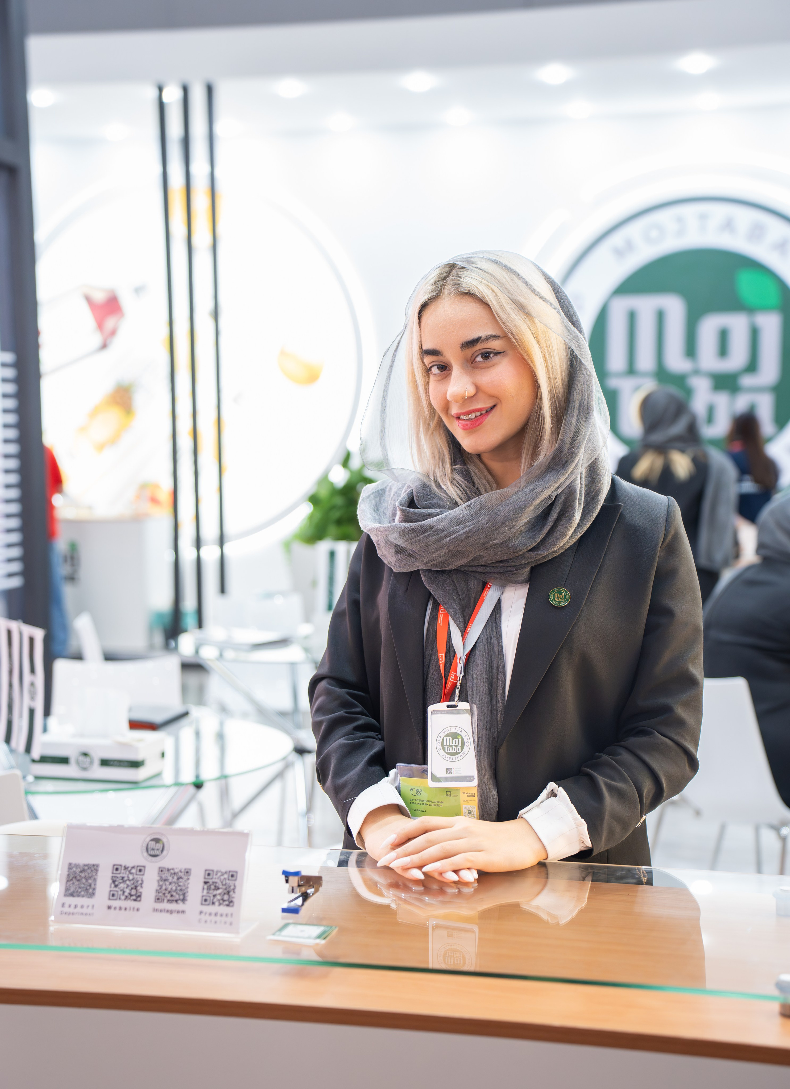 Репортажная фотография выставок и мероприятий. Репортажный фотограф в Москве Вадим Галанин