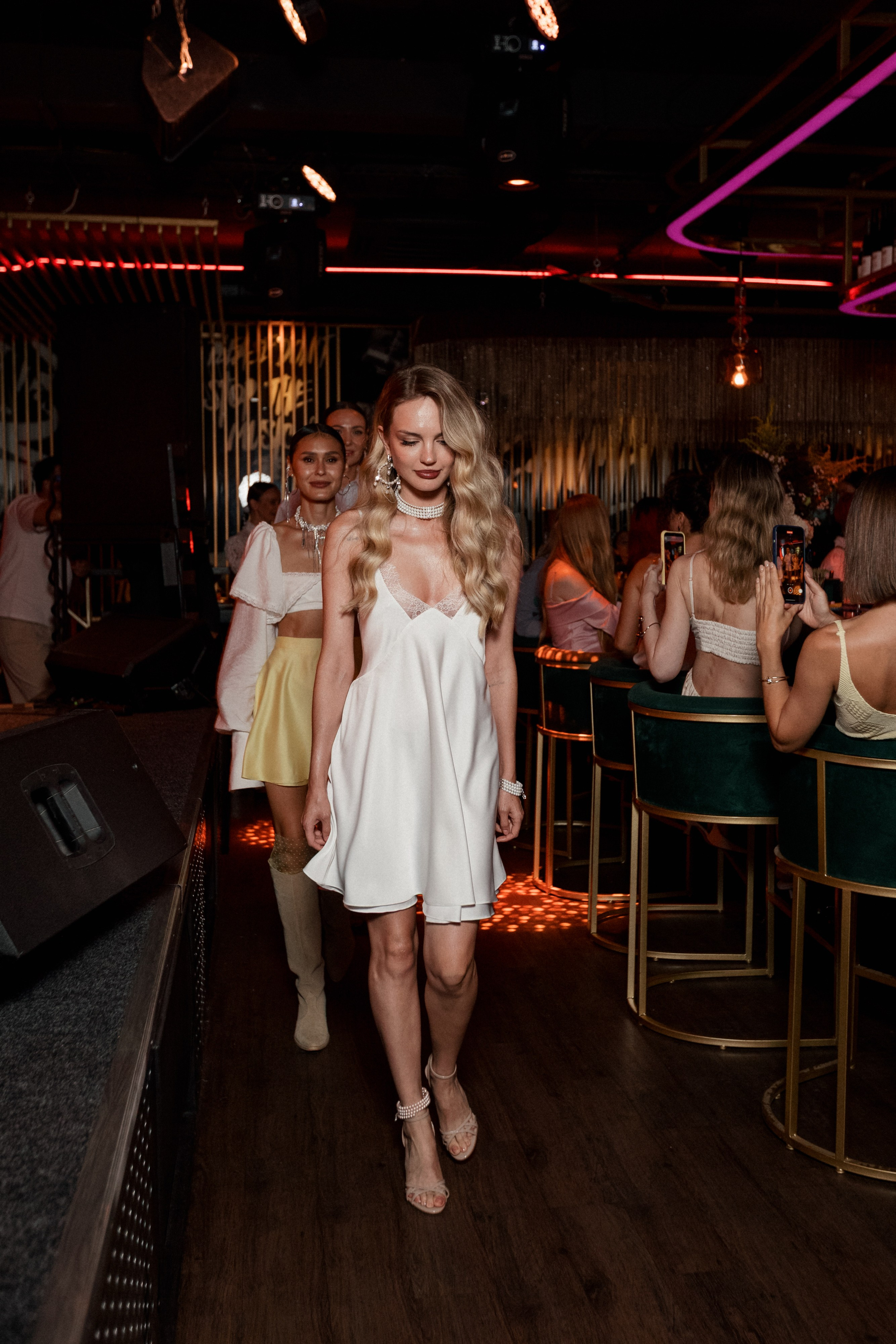 ELE AMU x PLUM — Показ новой коллекции брендов. СВОИ. ФОТООТЧЕТЫ-СОБЫТИЯ-МЕСТА