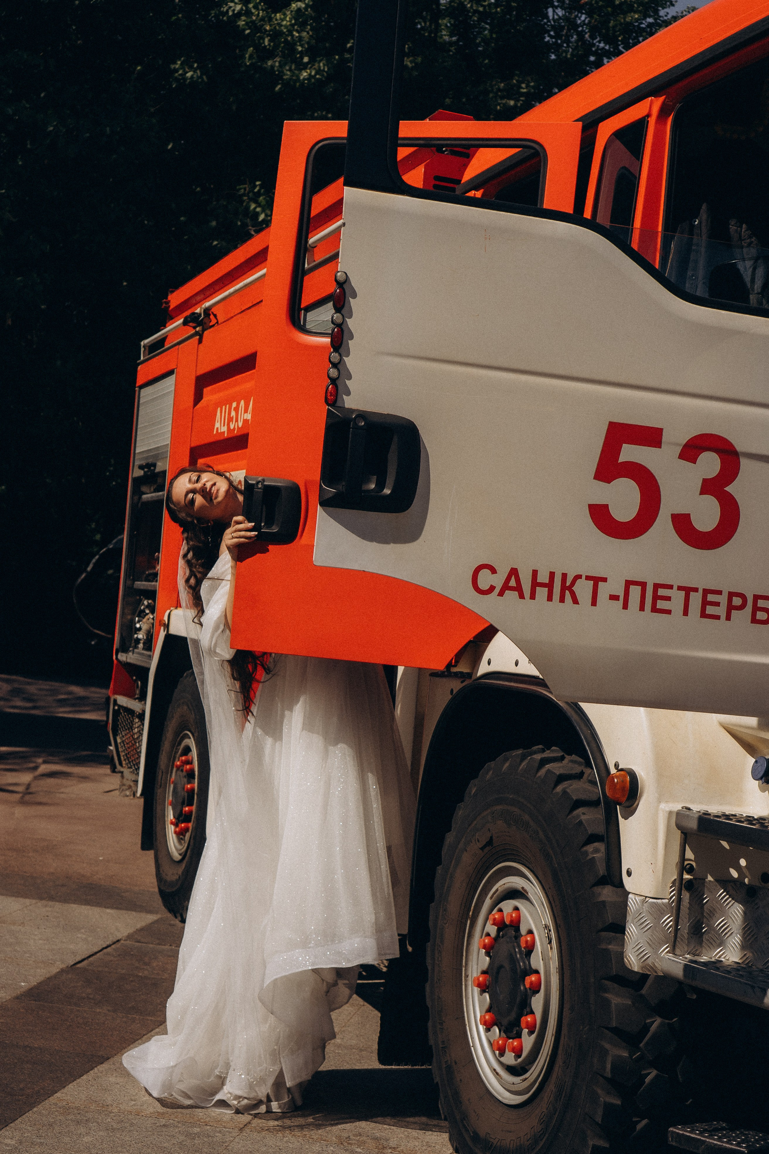 СВАДЕБНАЯ СЬЕМК В ПАРКЕ 300-ЛЕТИЯ. Профессиональный фотограф, Санкт-Петербург — Виктория Богомолова