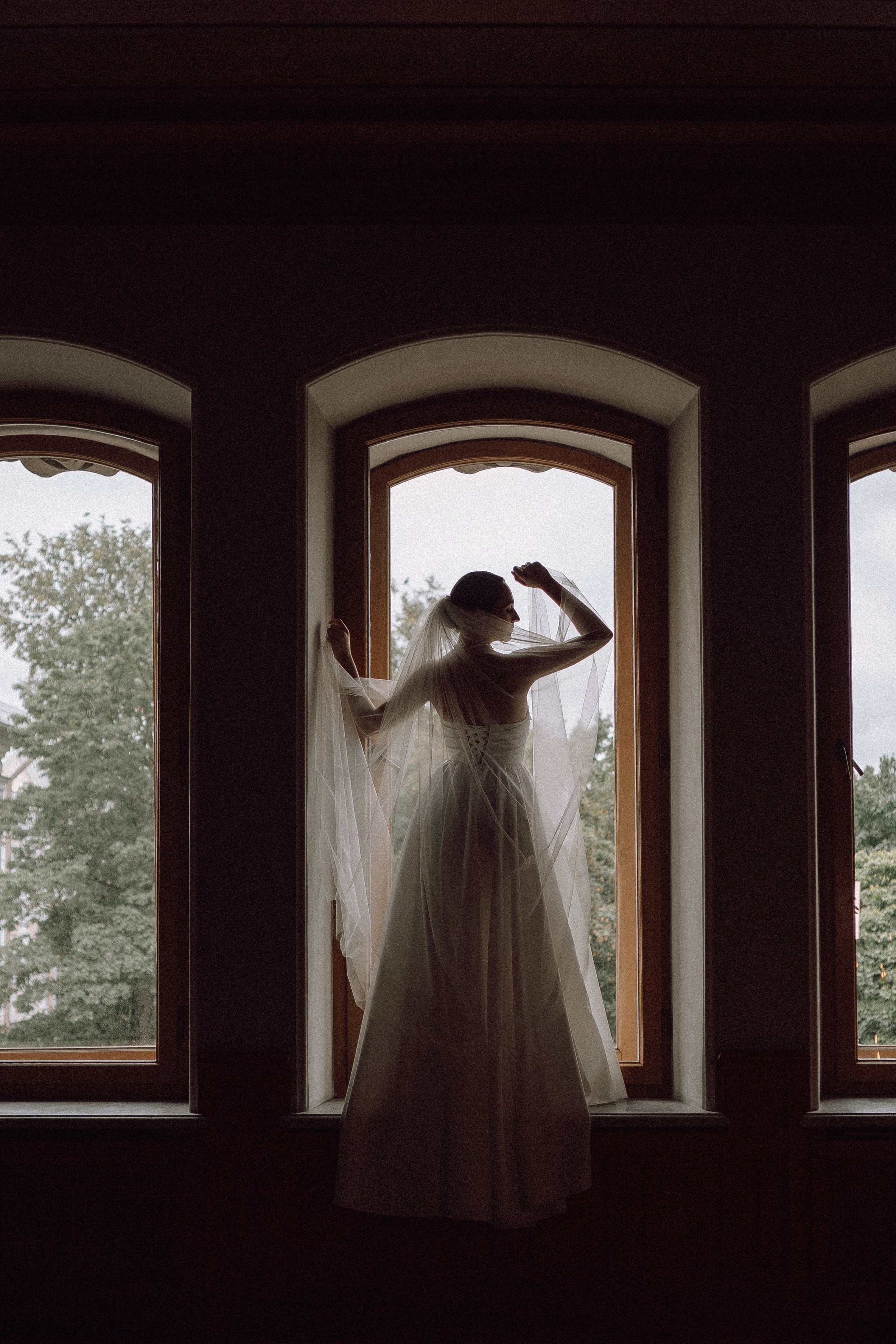 СВАДЕБНАЯ ПРОГУЛКА В САНТК-ПЕТЕРБУРГЕ (ИСАКИЕВСКИЙ СОБОР, ЗИМНЯЯ КАНАВКА, ЭРМИТАЖ И БОЛЬШАЯ МОРСКАЯ УЛИЦА). Профессиональный фотограф, Санкт-Петербург — Виктория Богомолова