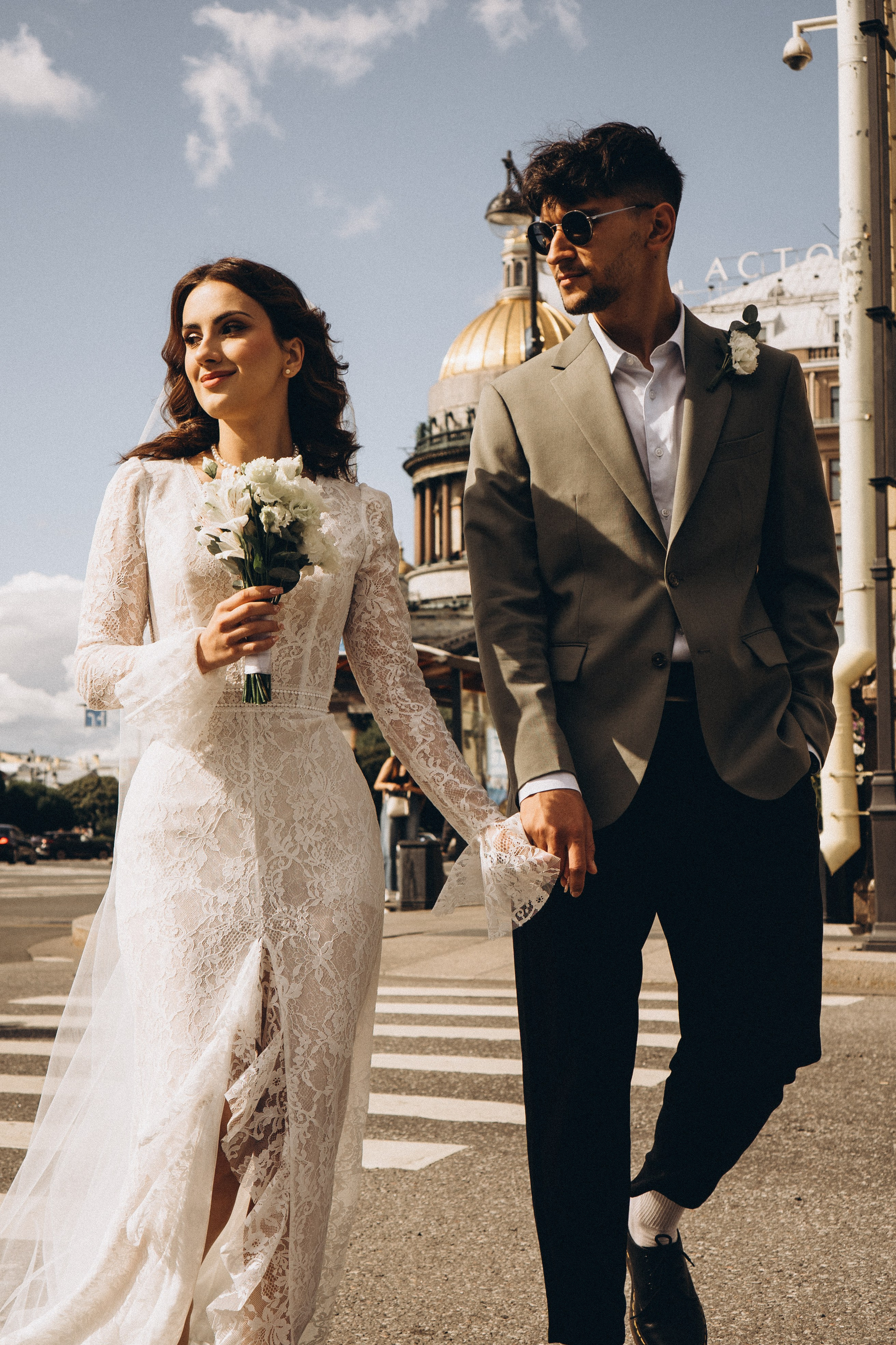 СВАДЕБНАЯ ПРОГУЛКА ВОЗЕ ИСАИКЕВСКОГО СОБОРА АСТОРИИ И ЗАКОНОДАЛЕТНОГО СОБРАНИЯ. Профессиональный фотограф, Санкт-Петербург — Виктория Богомолова