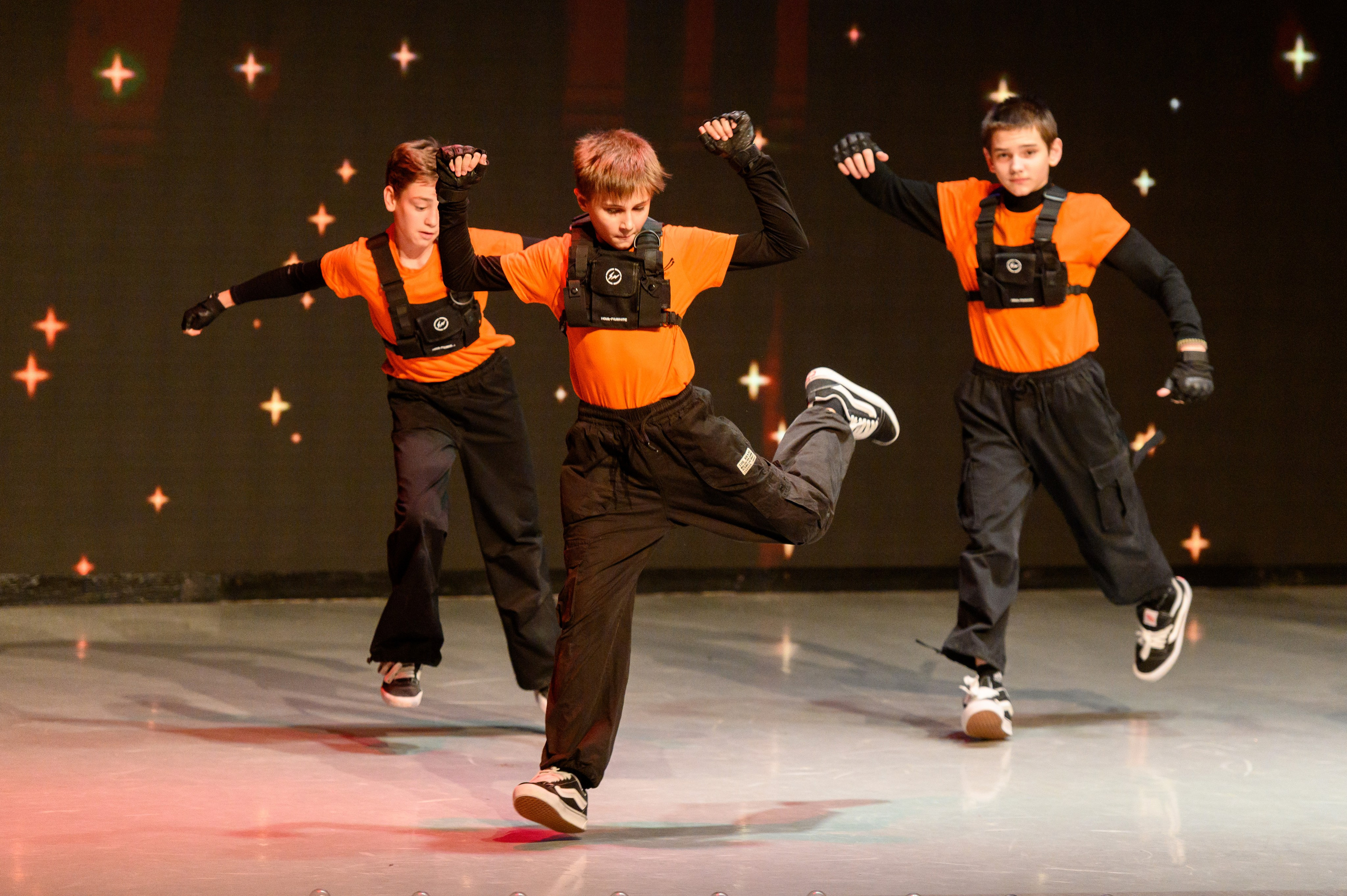 Отчётный концерт «Зажигай». Главная