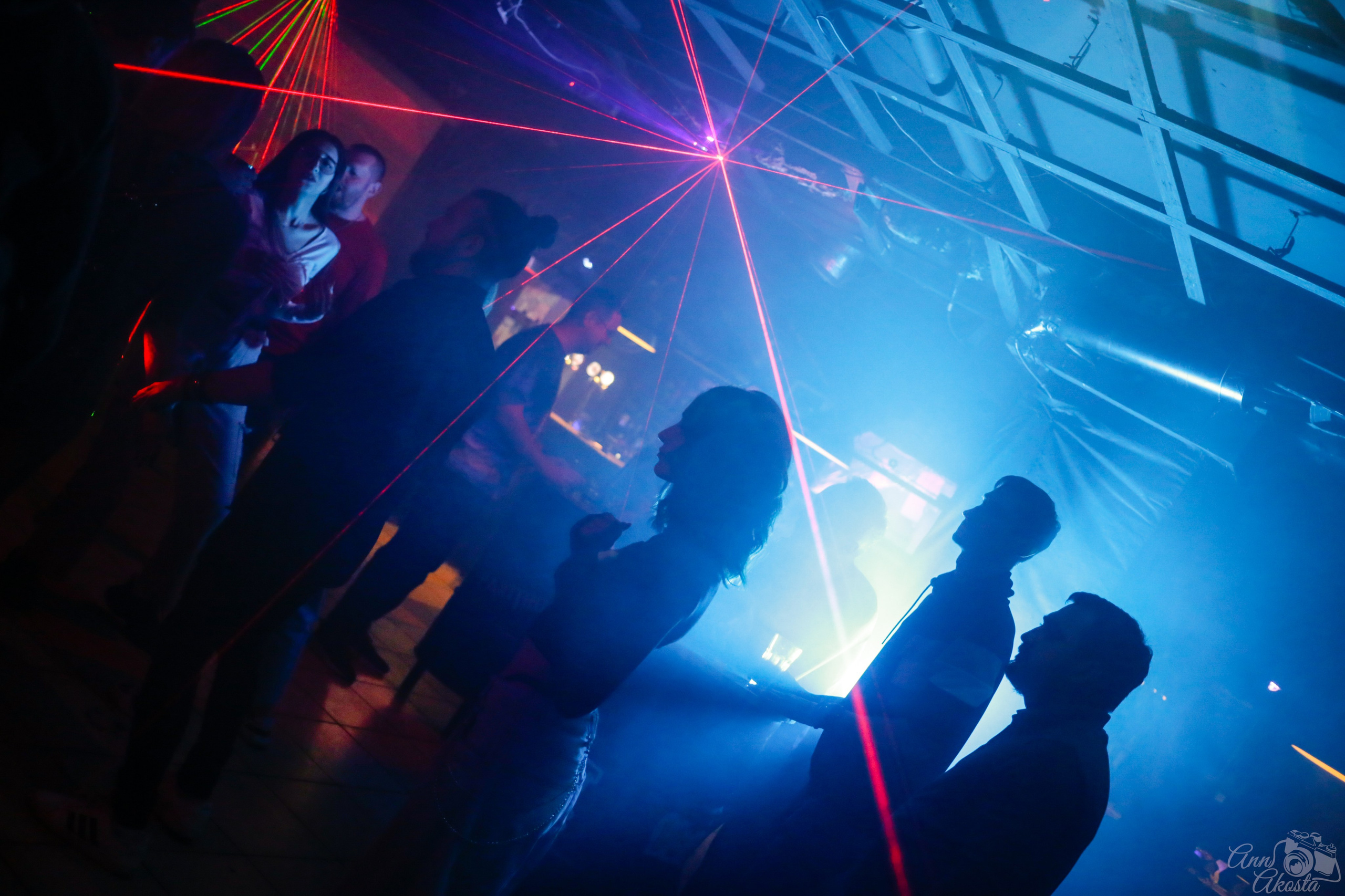 Фильм «Третья смена». Анна Акоста: фотограф в Санкт-Петербурге и Таганроге