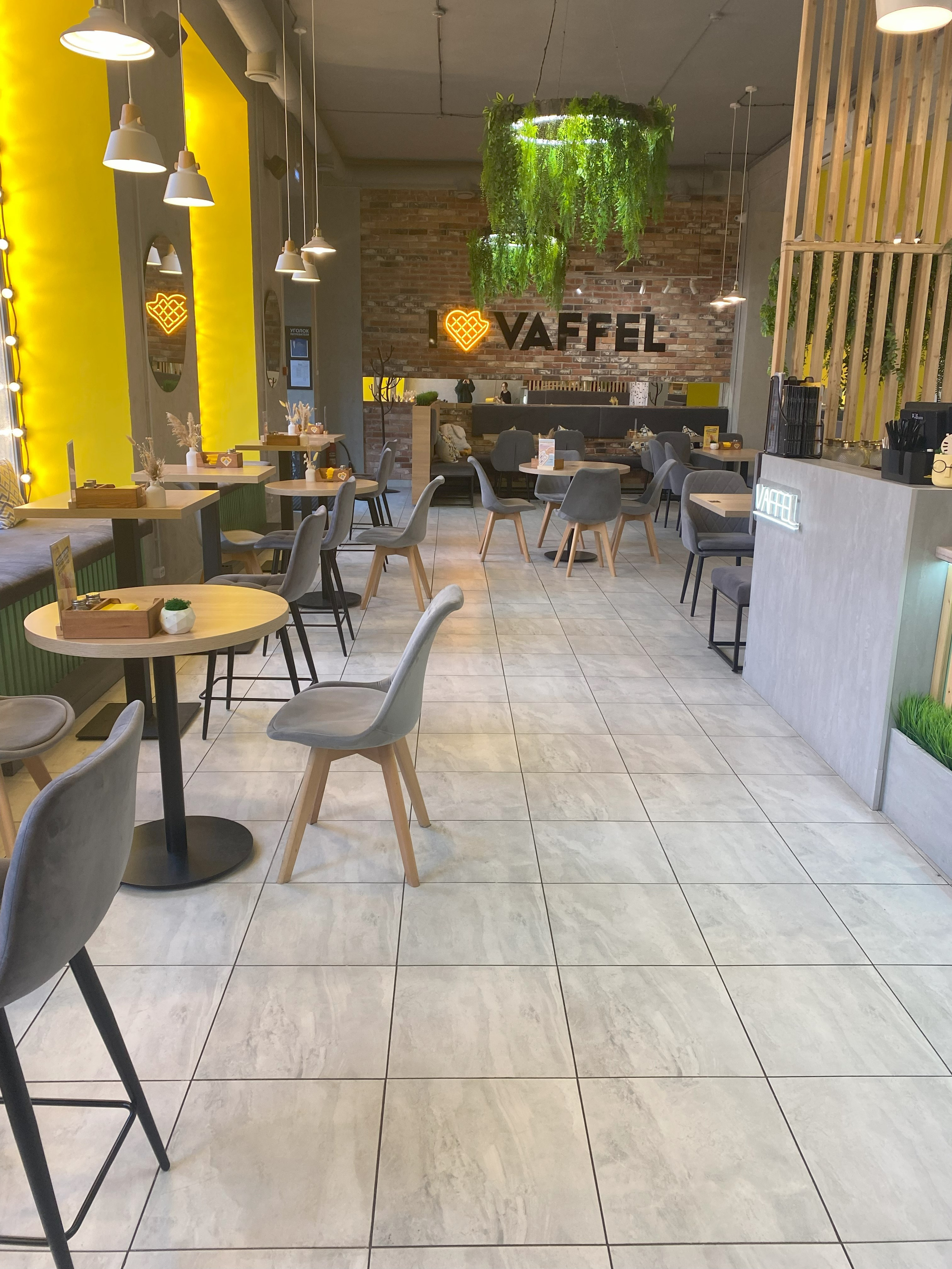 Кафе «Vaffel» г. Калининград (сеть по России). Батракова Наталья дизайнер интерьеров Санкт-Петербург Москва Архангель