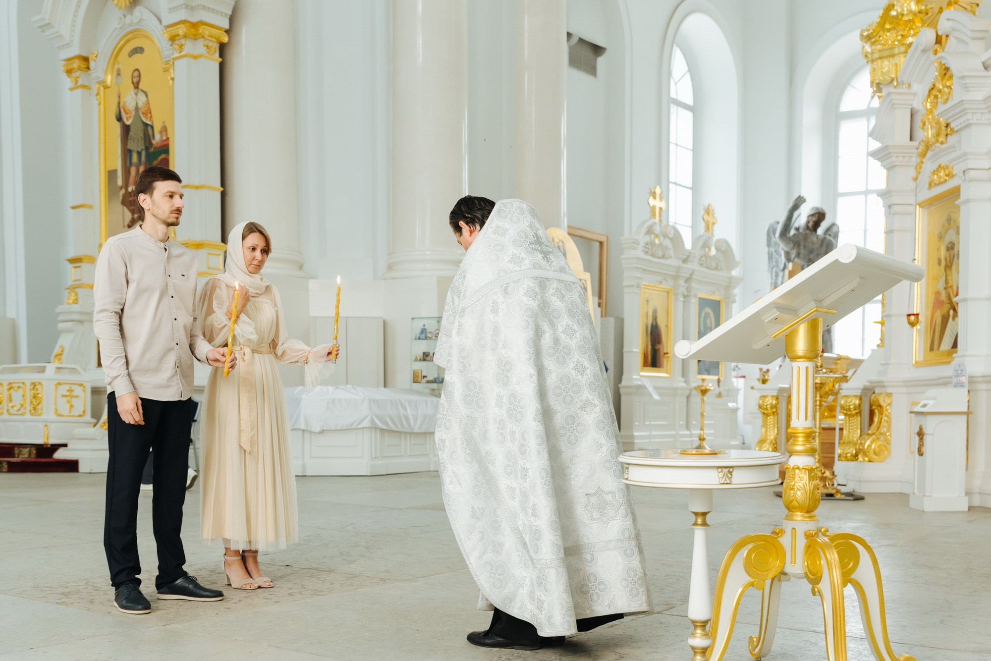 где лучше венчаться спб, смольный собор, сколько стоит венчание, лучший храм церковь для венчания, стоимость венчания в смольном соборе, фотограф на венчание, обвенчаться в Питере, смольный собор как обвенчаться