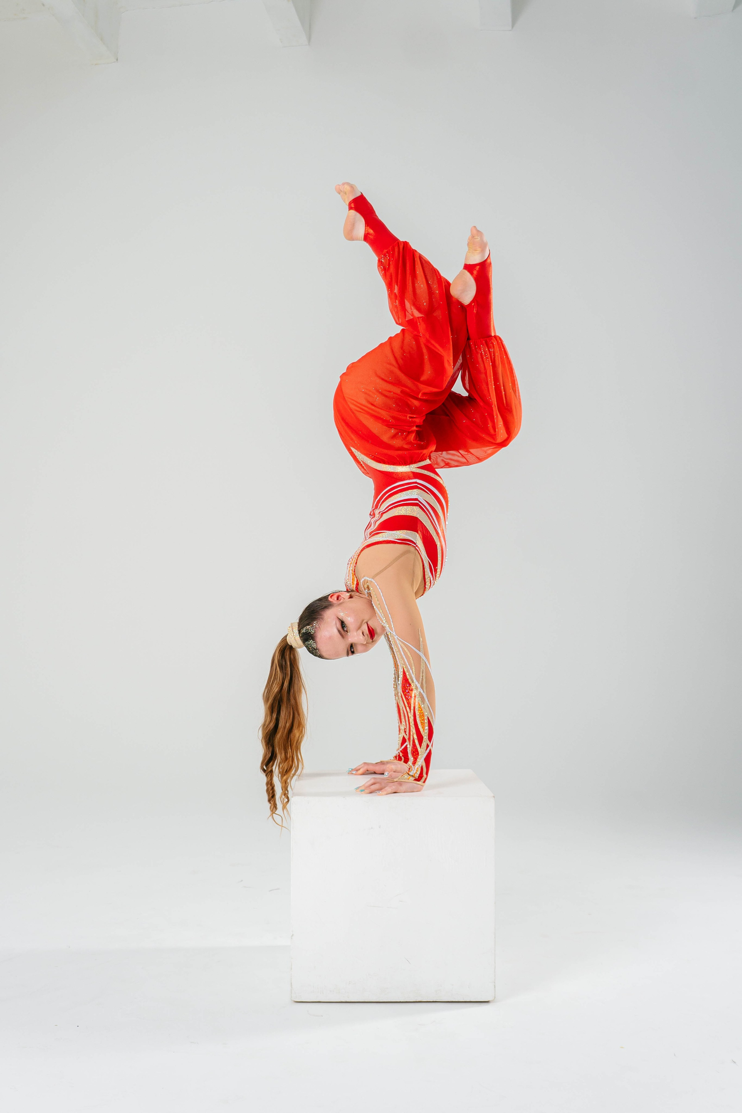 Circus. Фотограф / видеограф в Москве и Сочи Sofia Riversong