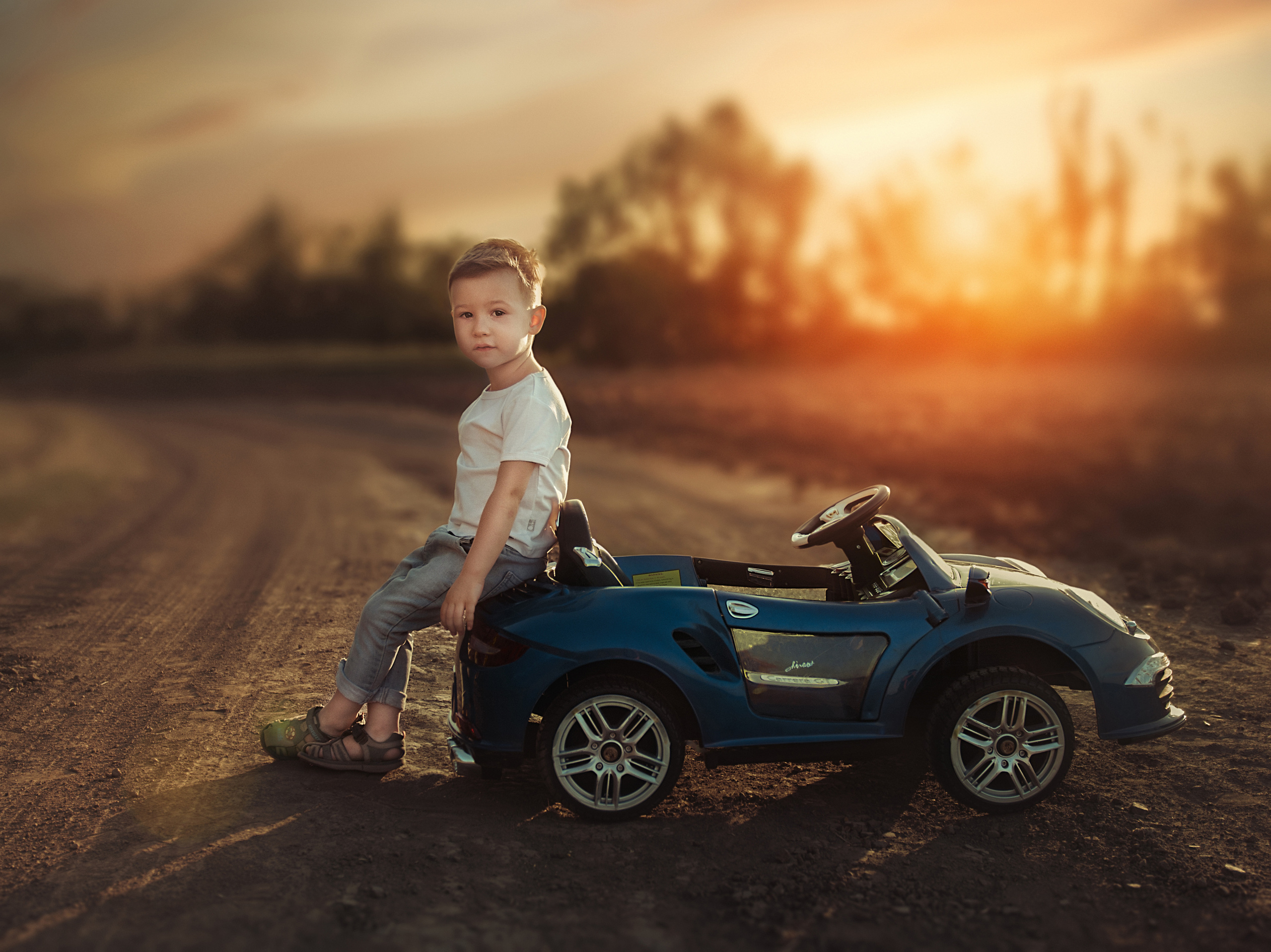 Дети. Стильные выпускные альбомы и индивидуальные фотосессии в Таганроге