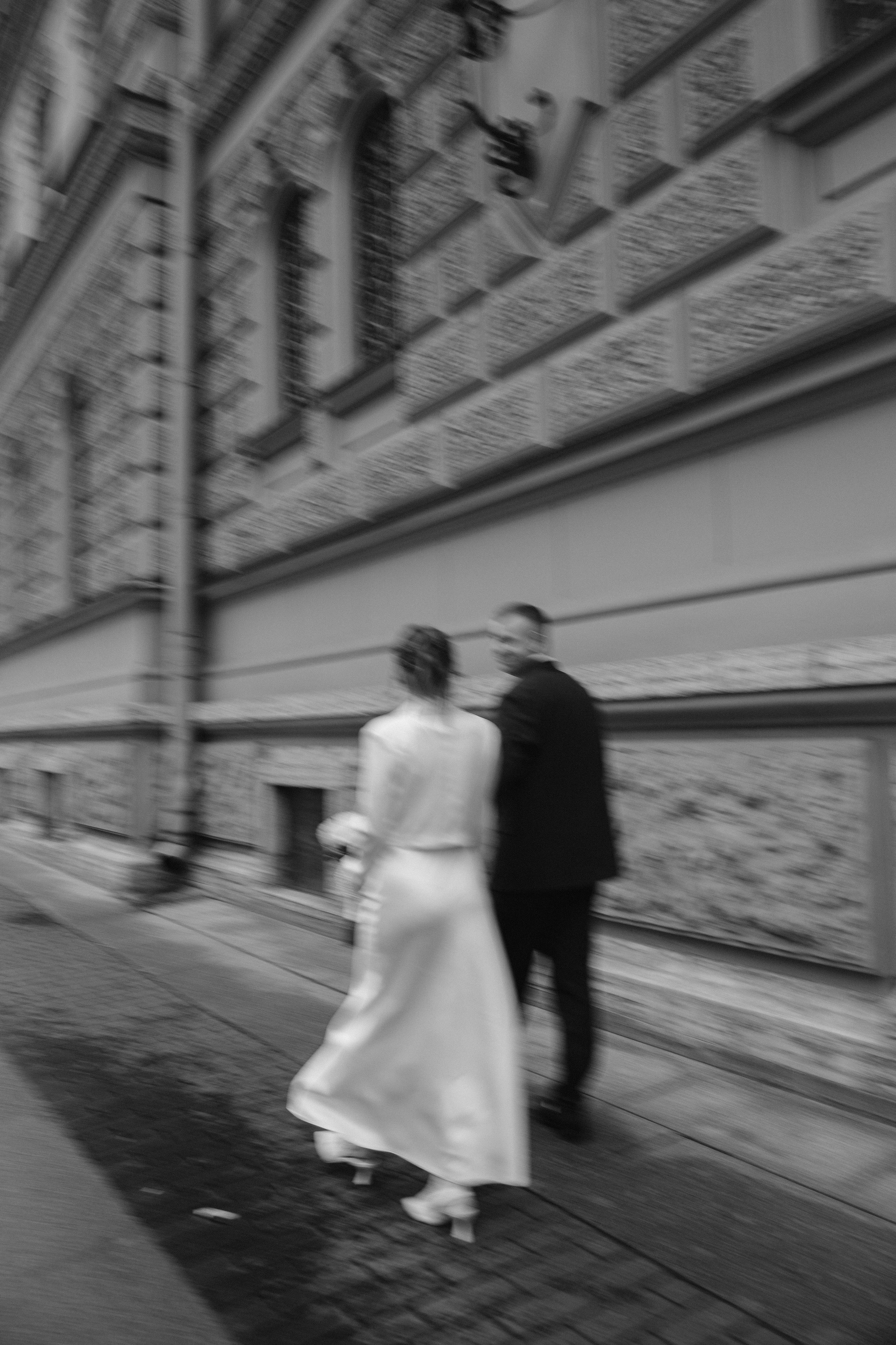 Алина и Илья. Загс и прогулка. Свадебный фотограф в Санкт-Петербурге Лана Денисова