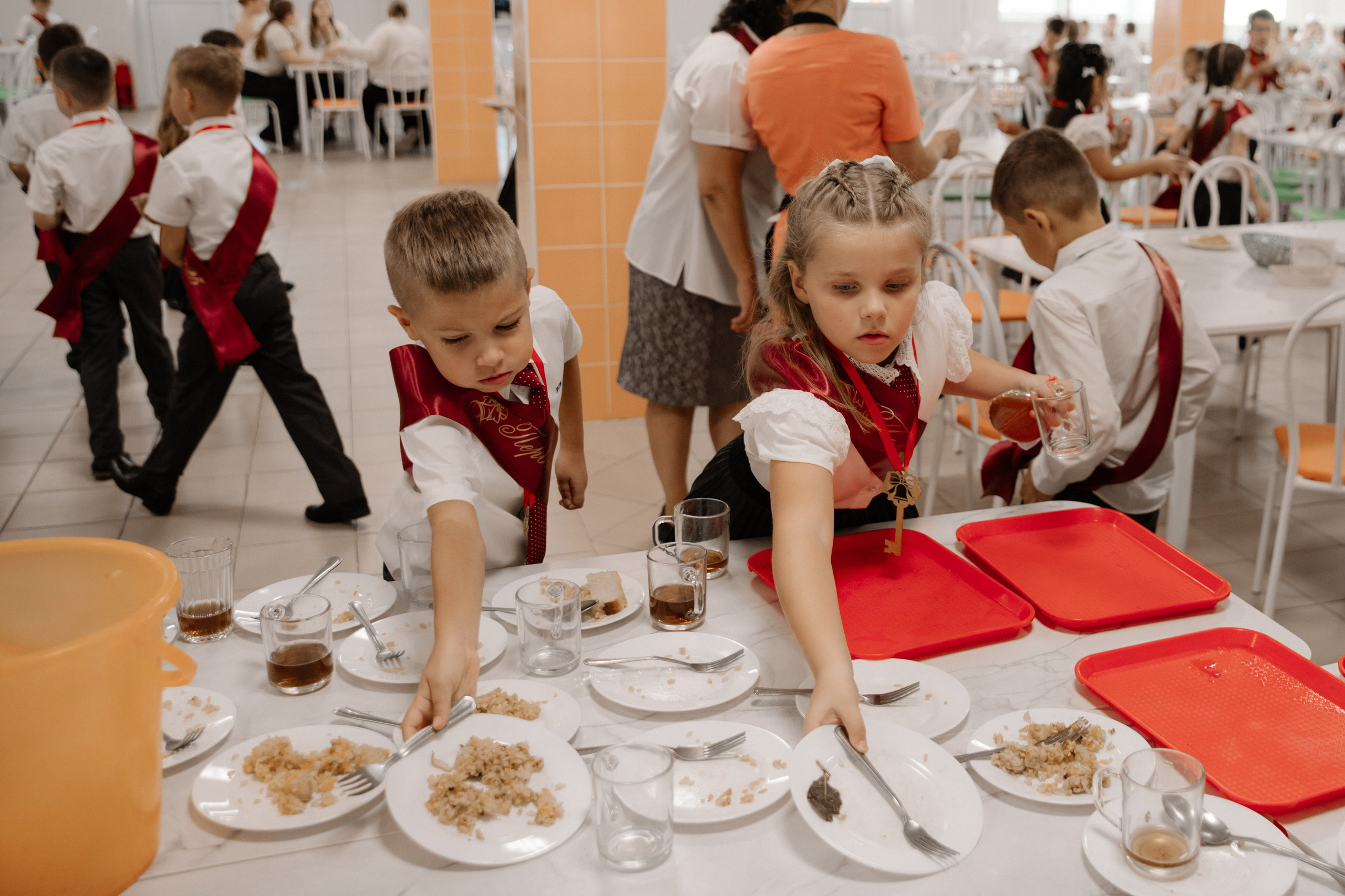 1 класс 11 школа. Выпускные альбомы Натальи Бутко: Новороссийск, Анапа, Геленджик